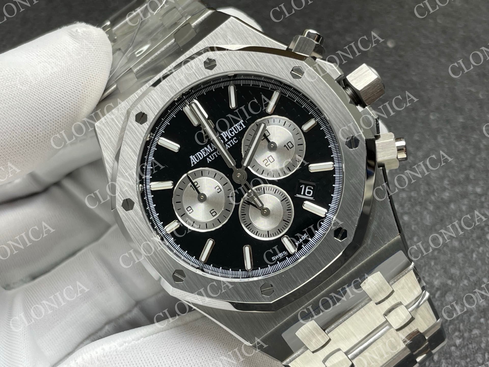 ROYAL OAK CHRONO 26331 SS BLACK DIAL SILVER SUBDIAL ON SS BRACELET A2385 — view 2