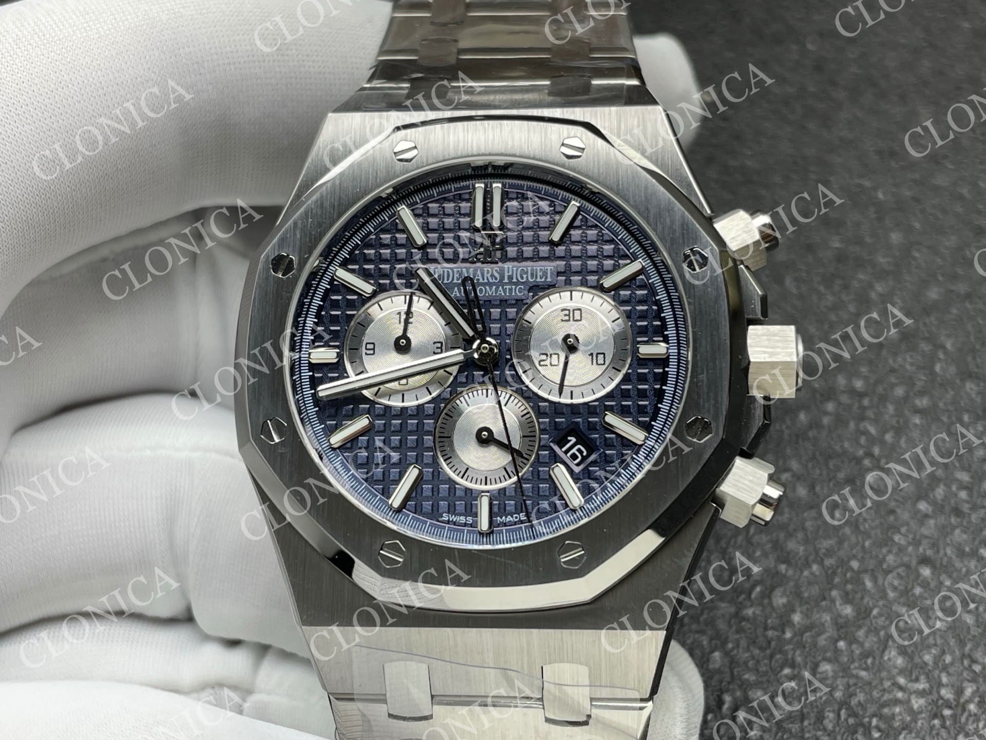 ROYAL OAK CHRONO 26331 SS BLUE DIAL SILVER SUBDIAL ON SS BRACELET A2385 — view 3