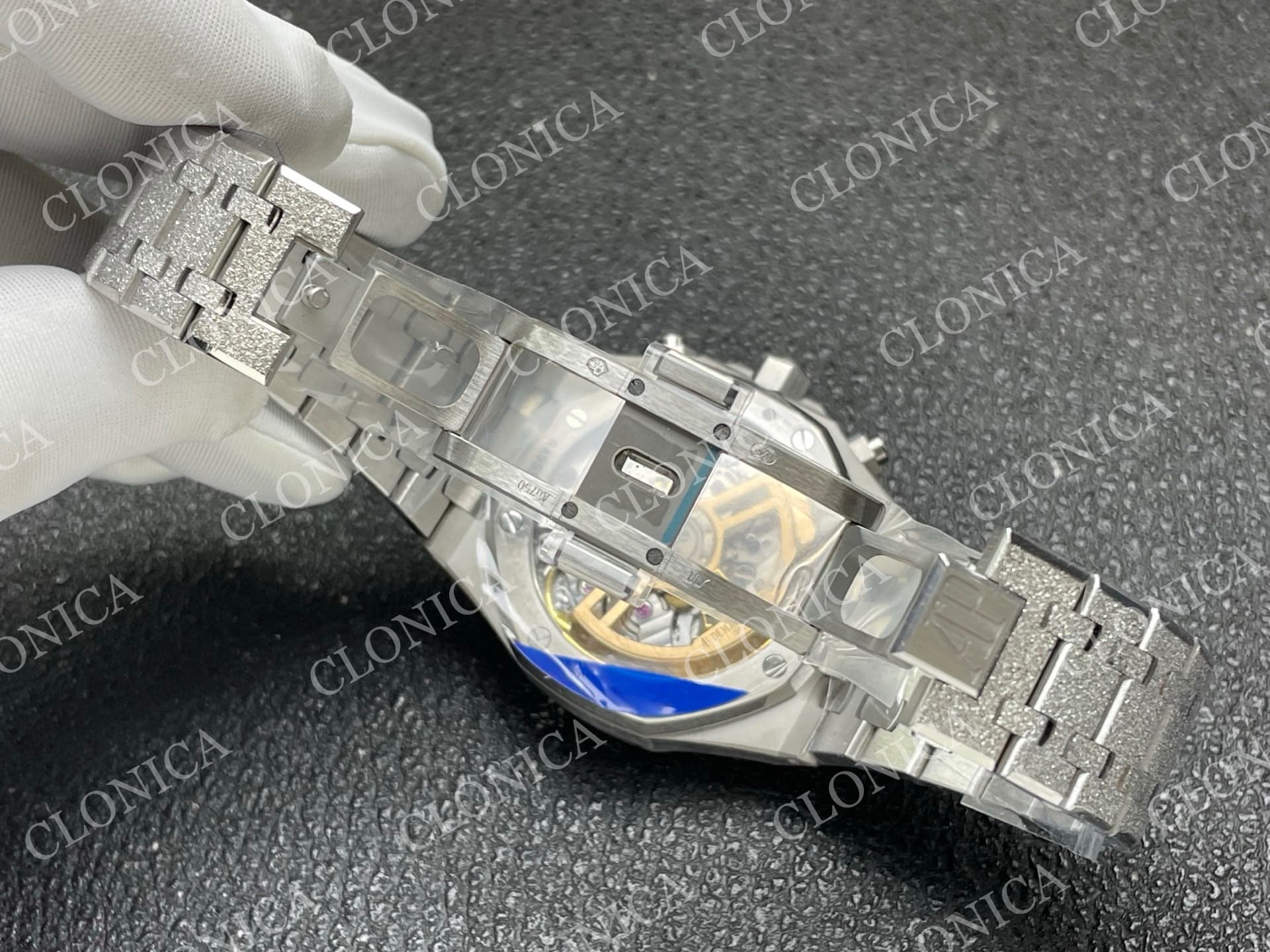 ROYAL OAK CHRONO 26239BC FROSTED SS GRAY DIAL BLACK SUBDIAL ON BRACELET SA4401 — view 6