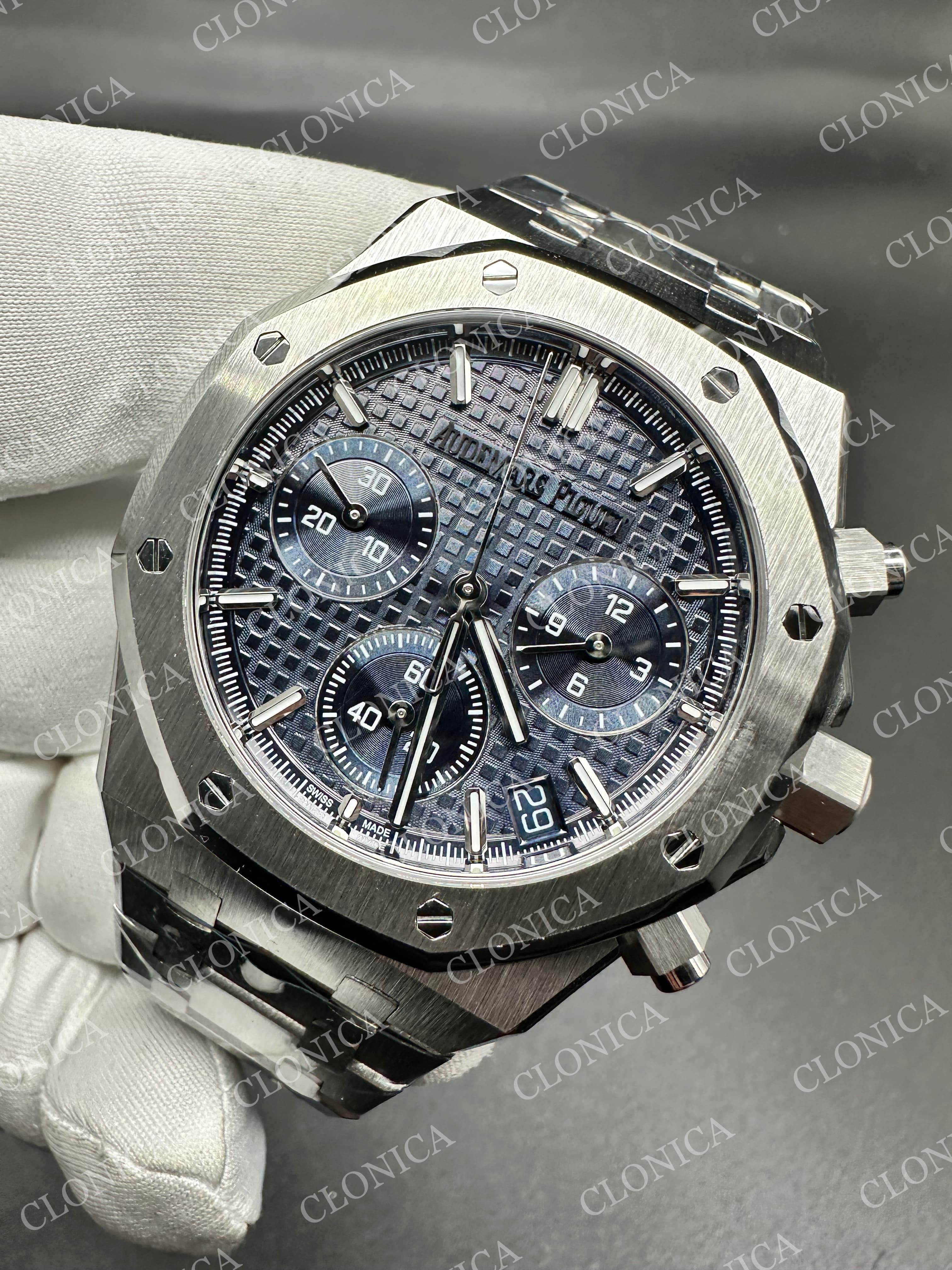 ROYAL OAK CHRONO 26240 SS BLUE DIAL ON SS BRACELET SA4401 SUPER CLONE — view 3