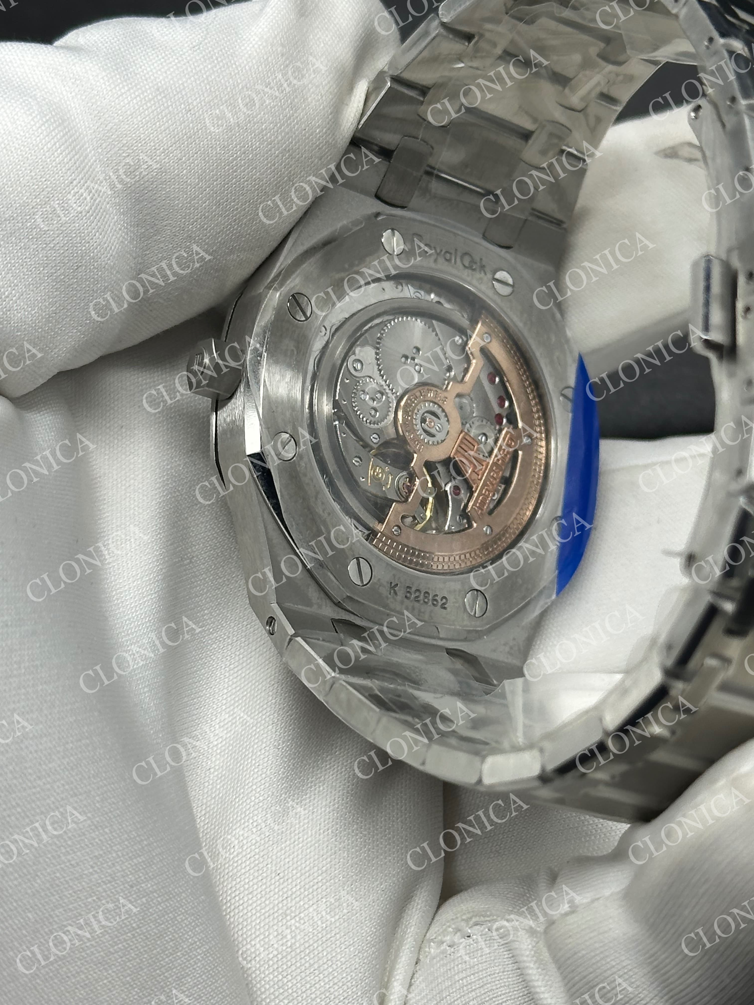 ROYAL OAK 39MM 15202 BLUE DIAL ON SS BRACELET — view 5