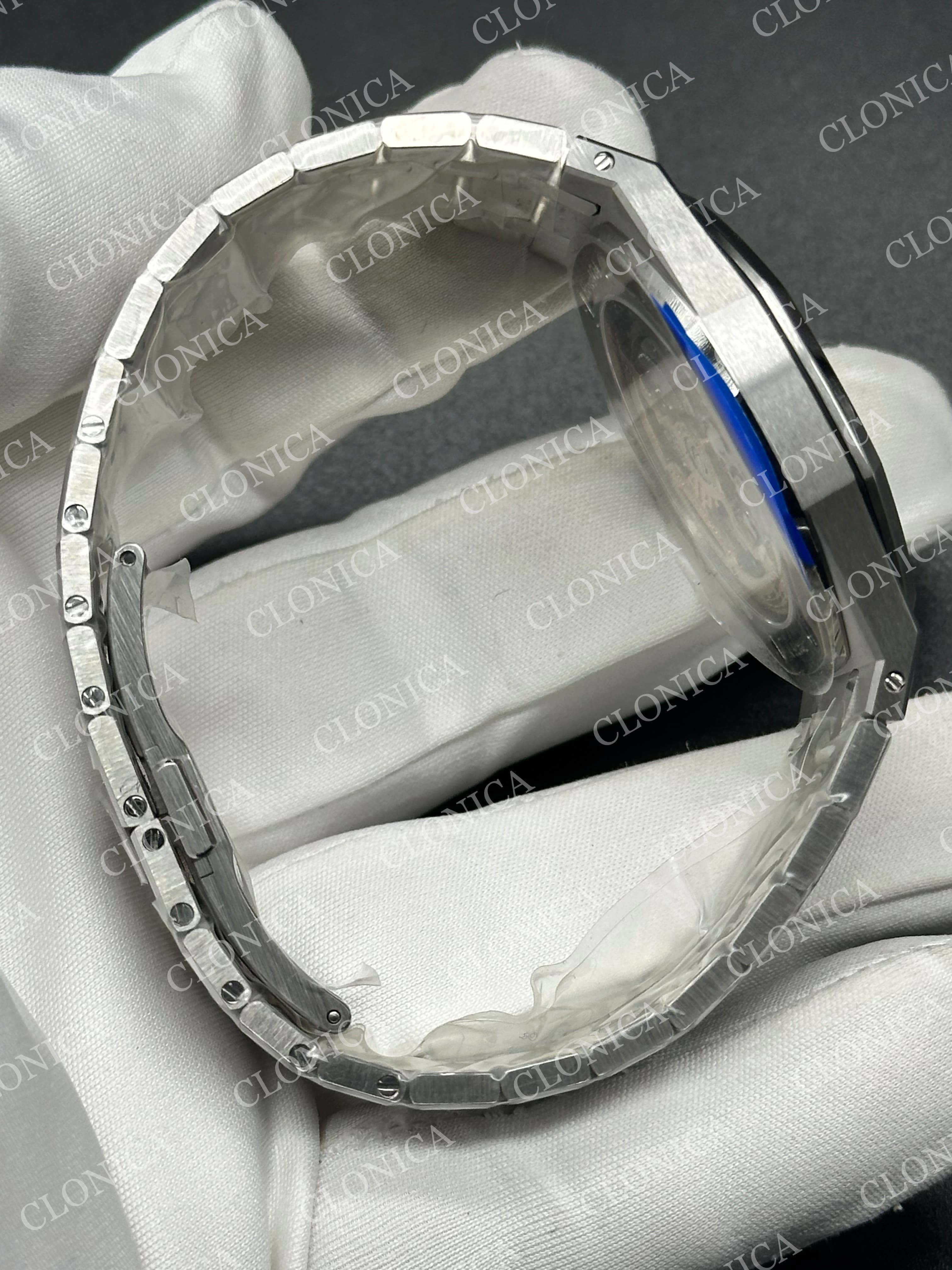 ROYAL OAK 39MM 15202 BLUE DIAL ON SS BRACELET — view 6