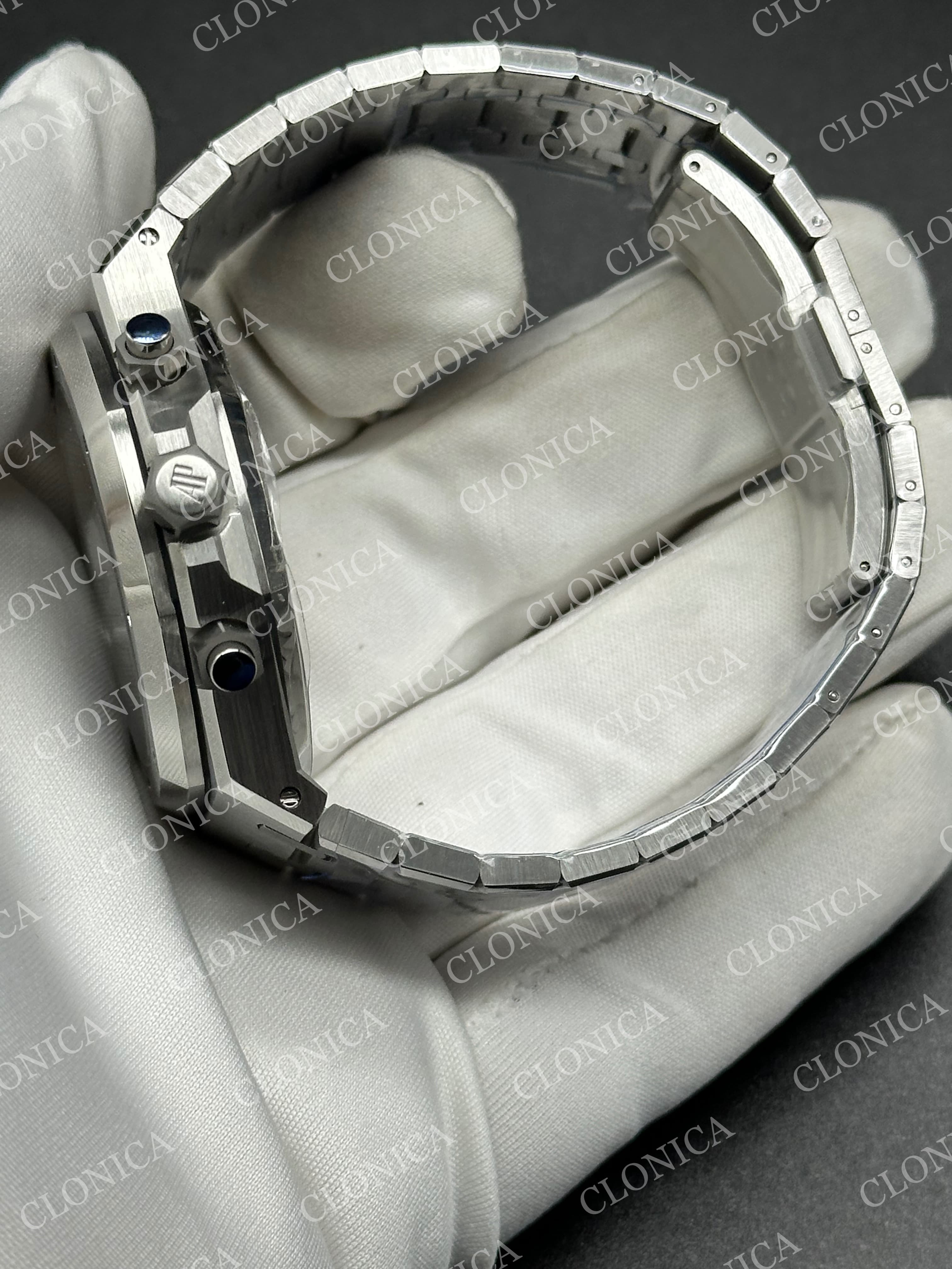 ROYAL OAK CHRONO 26240 SS BLACK DIAL ON SS BRACELET SA4401 SUPER CLONE — view 4