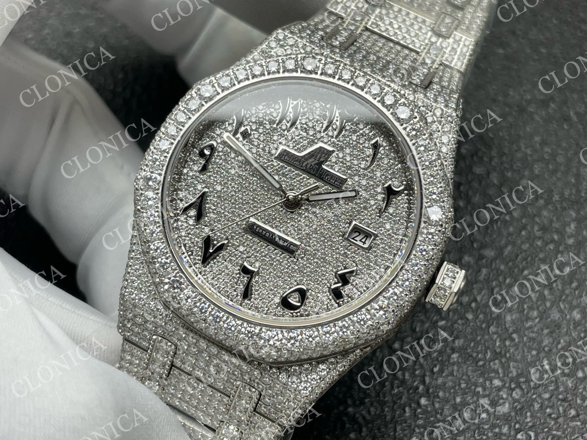 ROYAL OAK 41MM 15400 SS 1:1 DIAMOND TEXTURED DIAL ON SS DIAMOND BRACELET SA3120 SUPER CLONE — view 4