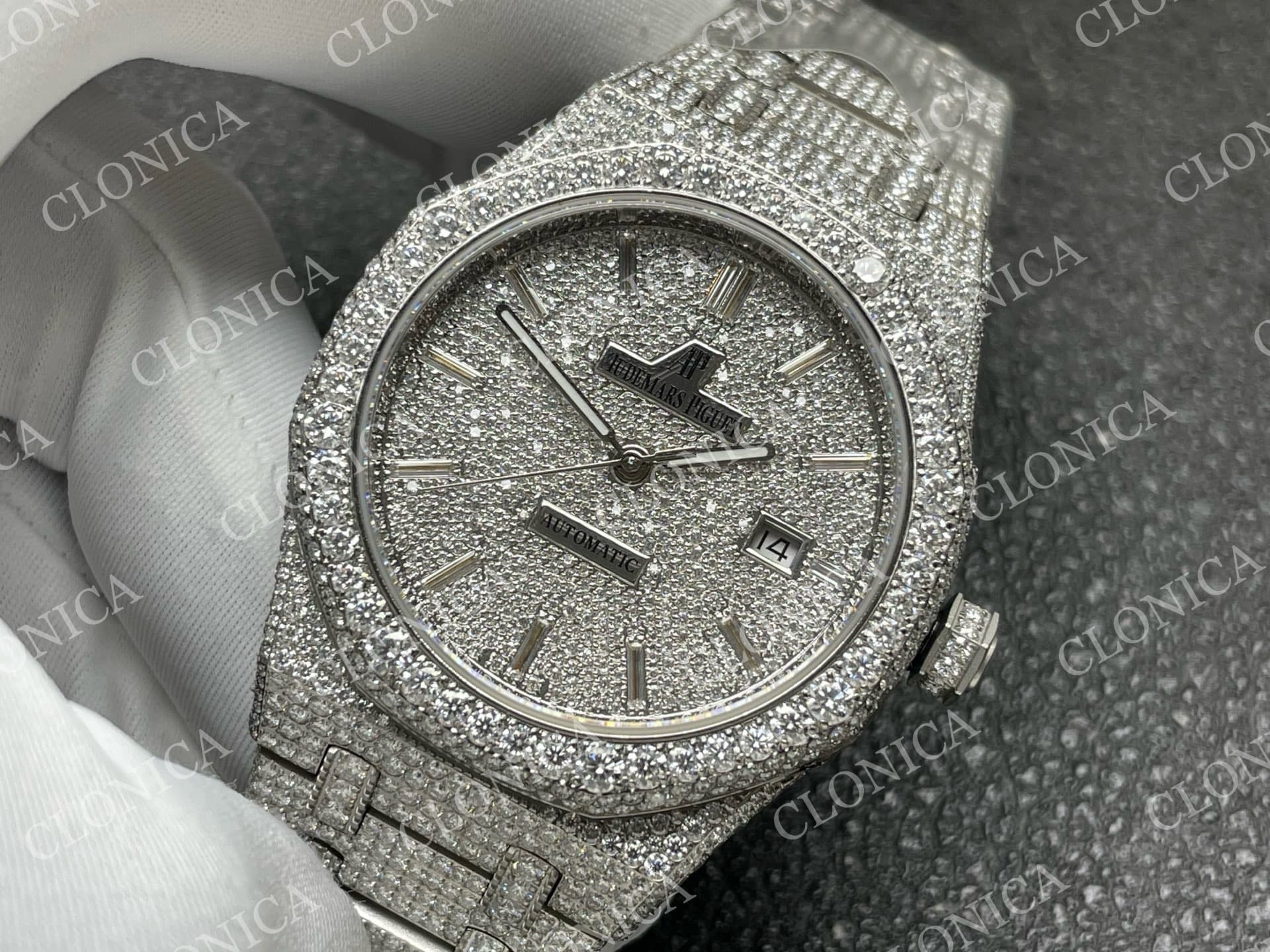 ROYAL OAK 41MM 15400 SS 1:1 DIAMOND TEXTURED DIAL ON SS DIAMOND BRACELET SA3120 SUPER CLONE — view 4