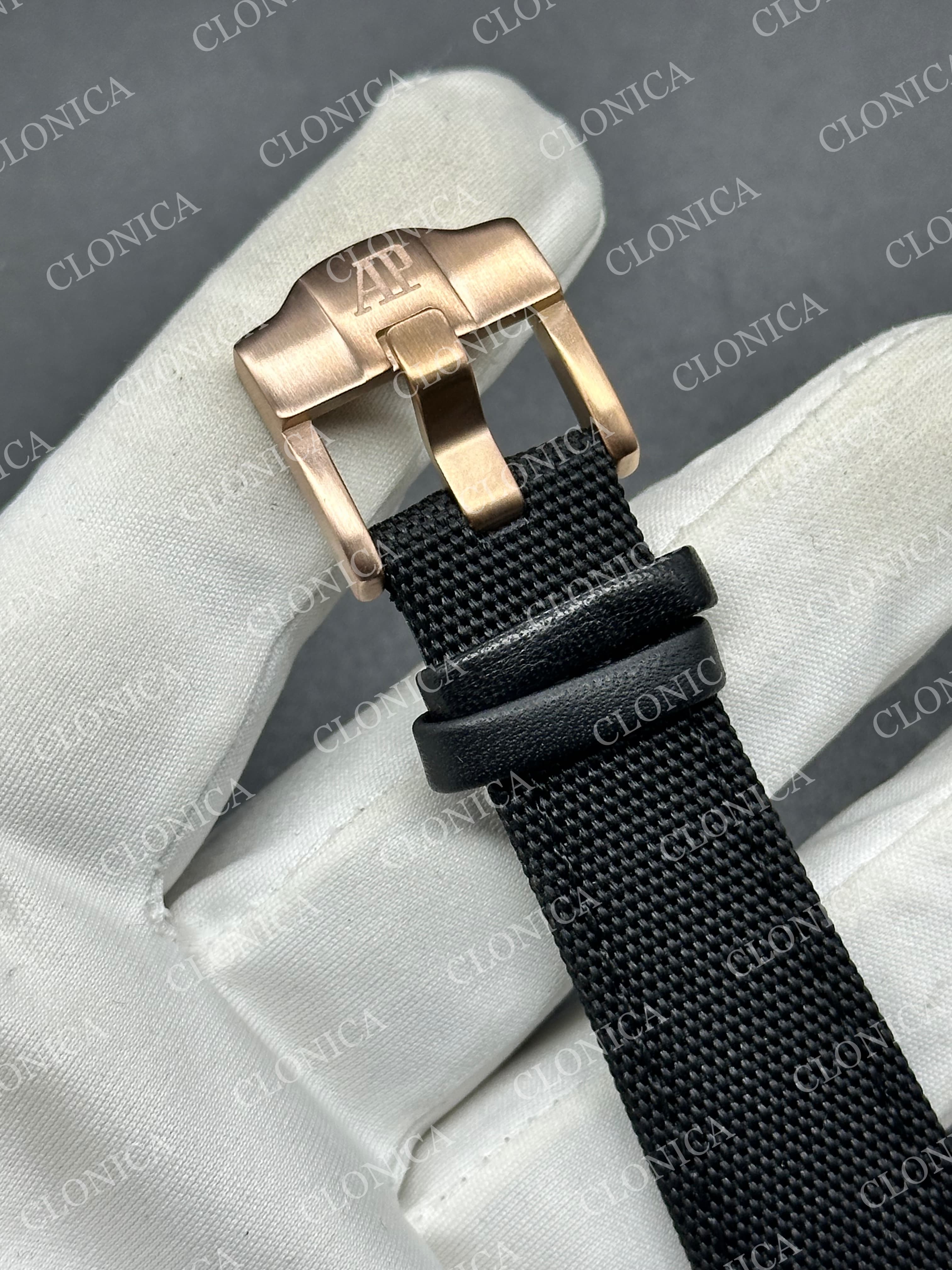ROYAL OAK 41MM code 11.59 RG 1:1 BALCK/BLUE TEXTURED DIAL ON TEXTILE BRACELET SUPER CLONE A4302 — view 7