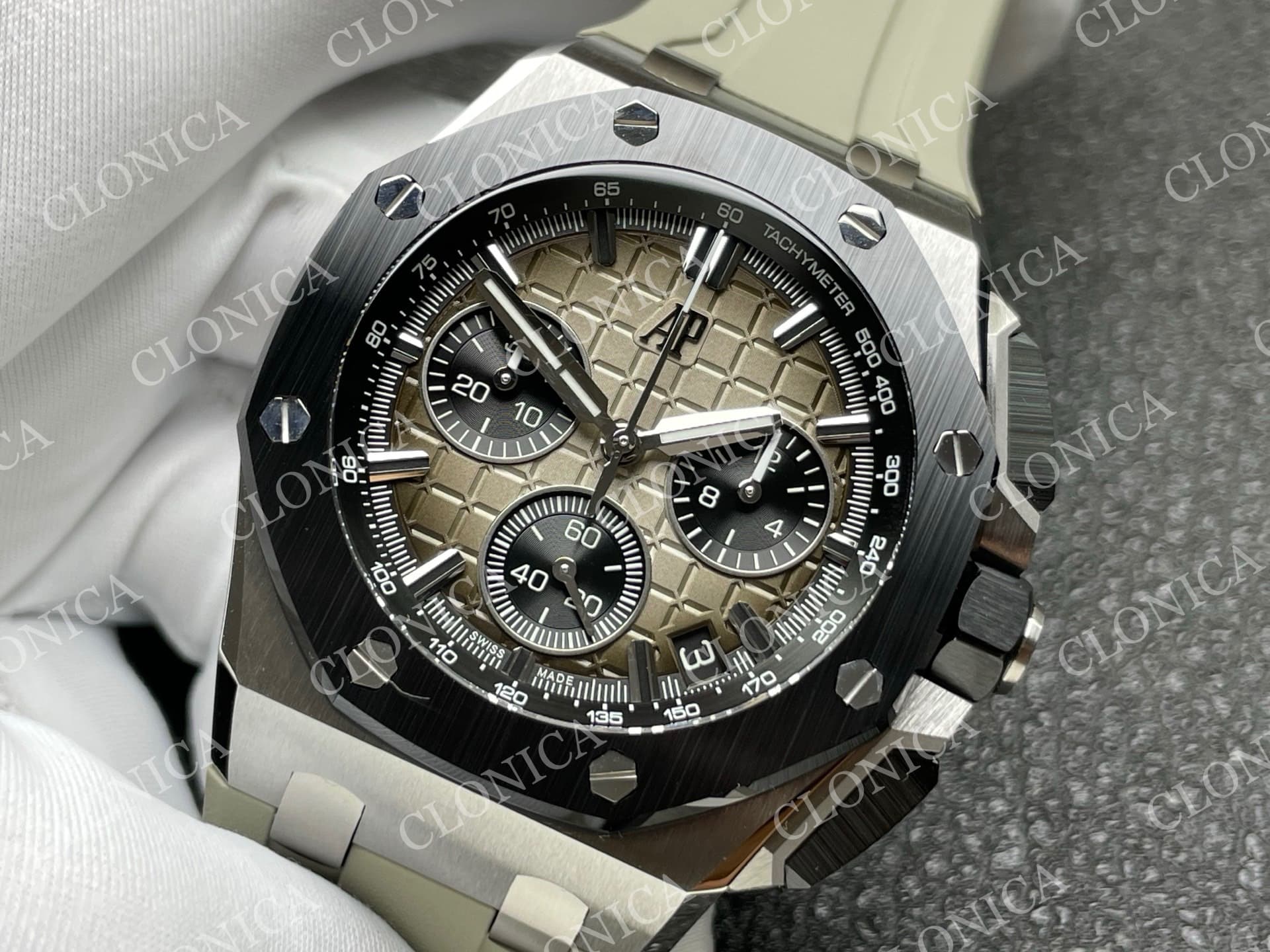 ROYAL OAK OFFSHORE 43MM 26420 CERAMIC BEZEL SS DDF 1:1 GRAY DIAL ON RUBBER STRAP DD4401 SUPER CLONE — view 4