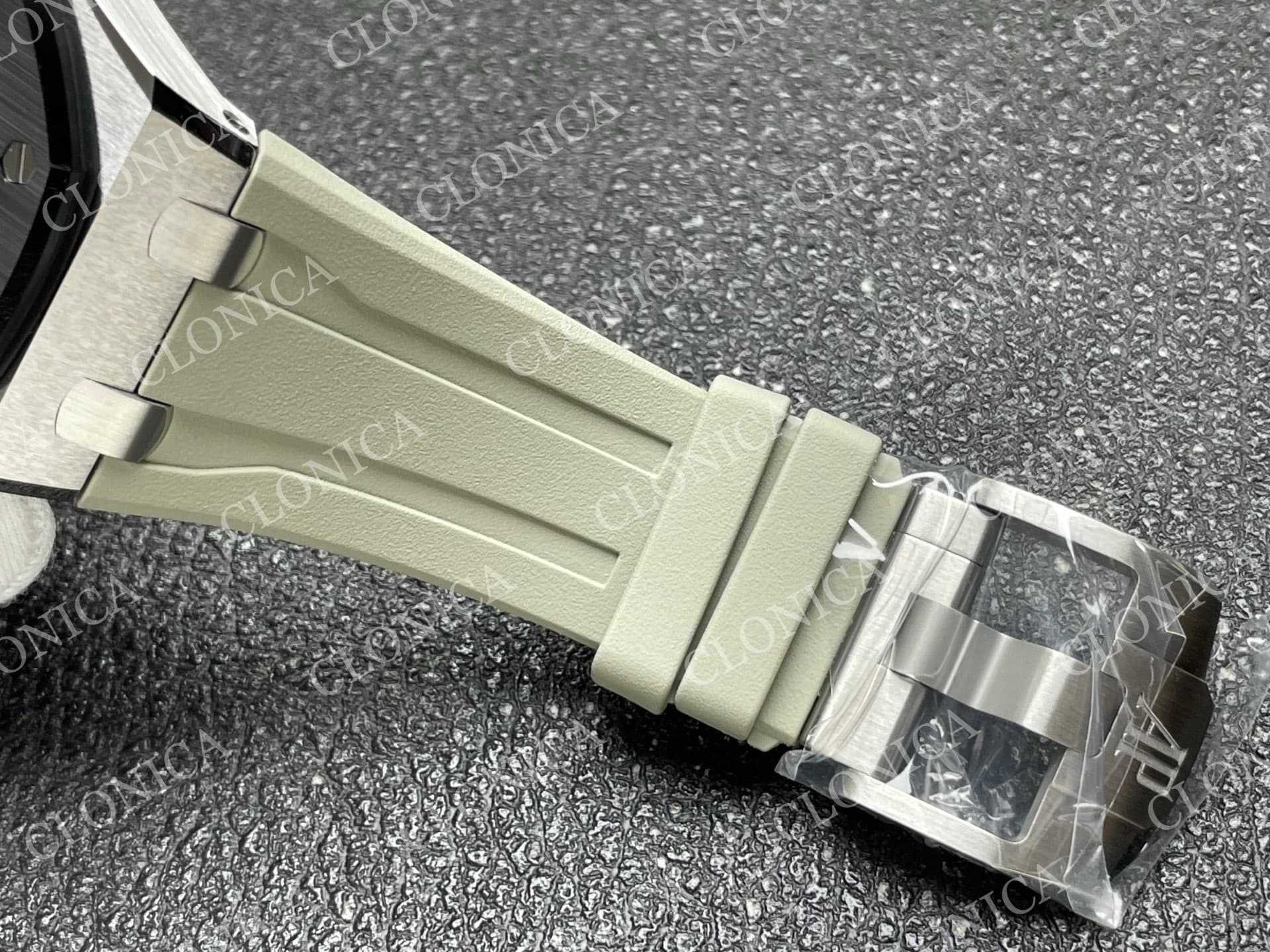 ROYAL OAK OFFSHORE 43MM 26420 CERAMIC BEZEL SS DDF 1:1 GRAY DIAL ON RUBBER STRAP DD4401 SUPER CLONE — view 5