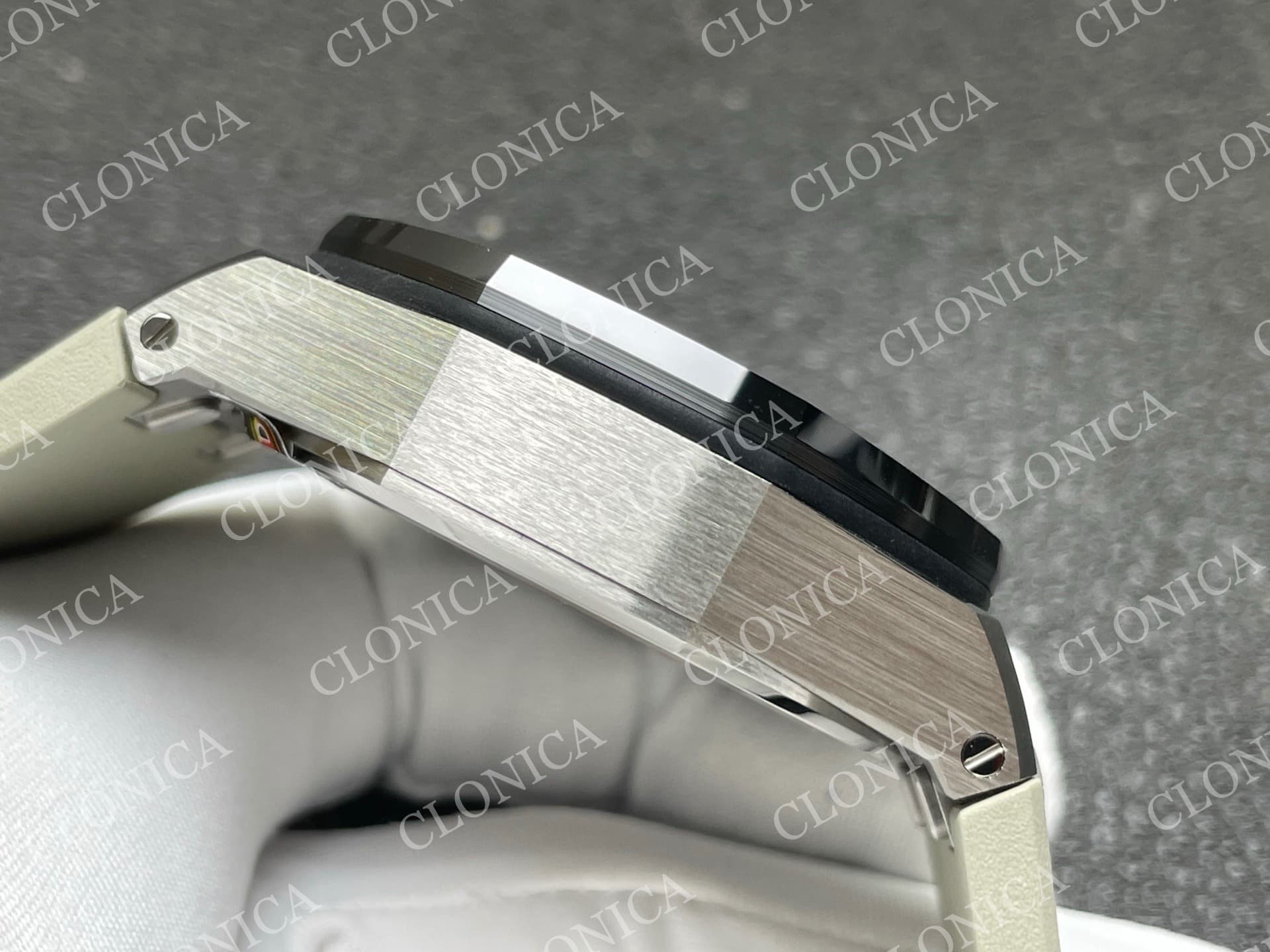 ROYAL OAK OFFSHORE 43MM 26420 CERAMIC BEZEL SS DDF 1:1 GRAY DIAL ON RUBBER STRAP DD4401 SUPER CLONE — view 9