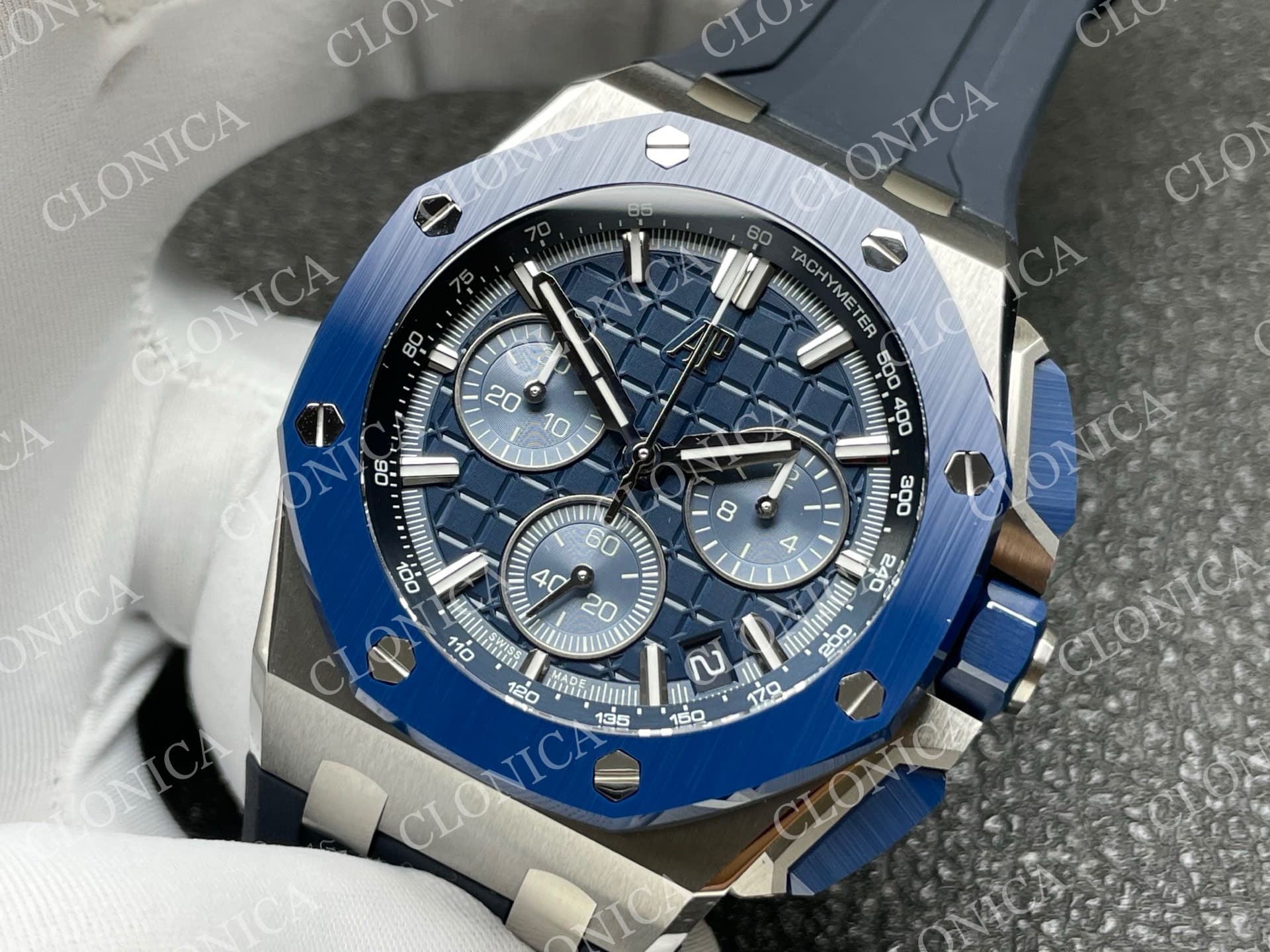 ROYAL OAK OFFSHORE 43MM 26420 BLUE CERAMIC BEZEL SS DDF 1:1 BLUE DIAL ON BLUE RUBBER STRAP DD4401 SUPER CLONE — view 4