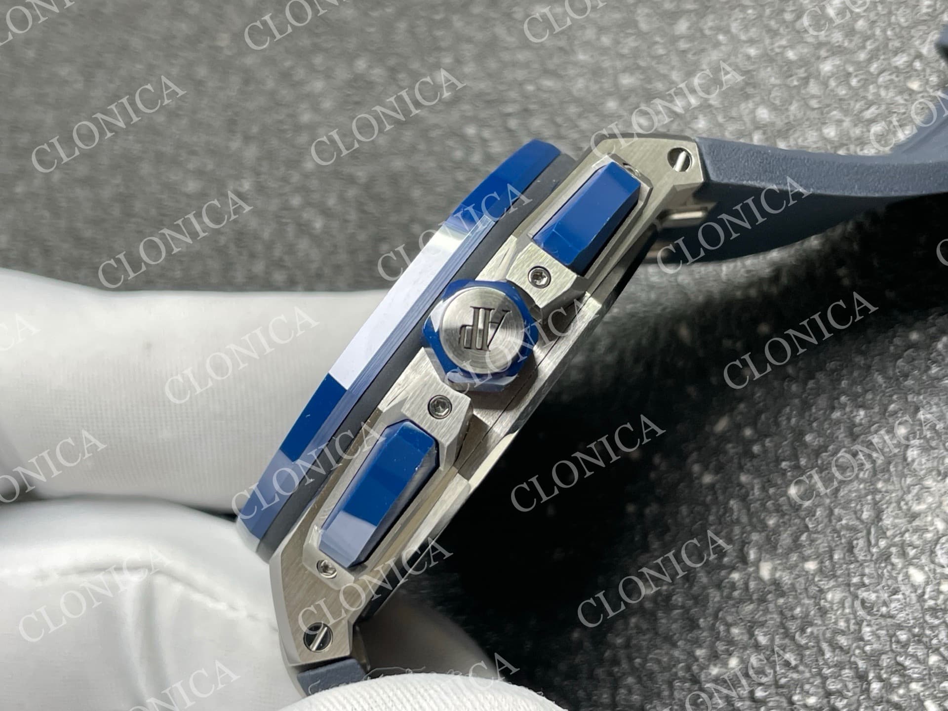 ROYAL OAK OFFSHORE 43MM 26420 BLUE CERAMIC BEZEL SS DDF 1:1 BLUE DIAL ON BLUE RUBBER STRAP DD4401 SUPER CLONE — view 7