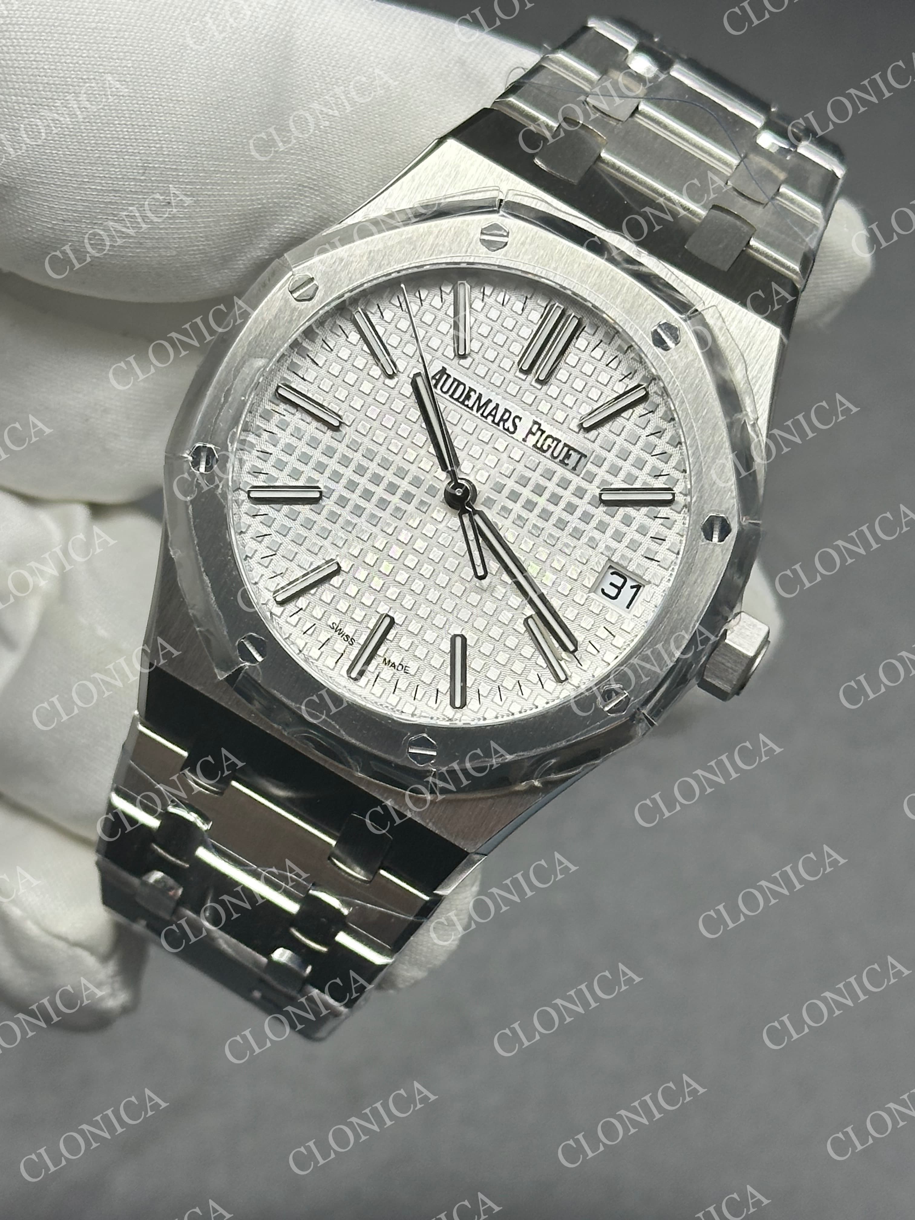ROYAL OAK 41MM 15510 SS 1:1 WHITE TEXTURED DIAL ON SS BRACELET SUPER CLONE A4302 — view 3