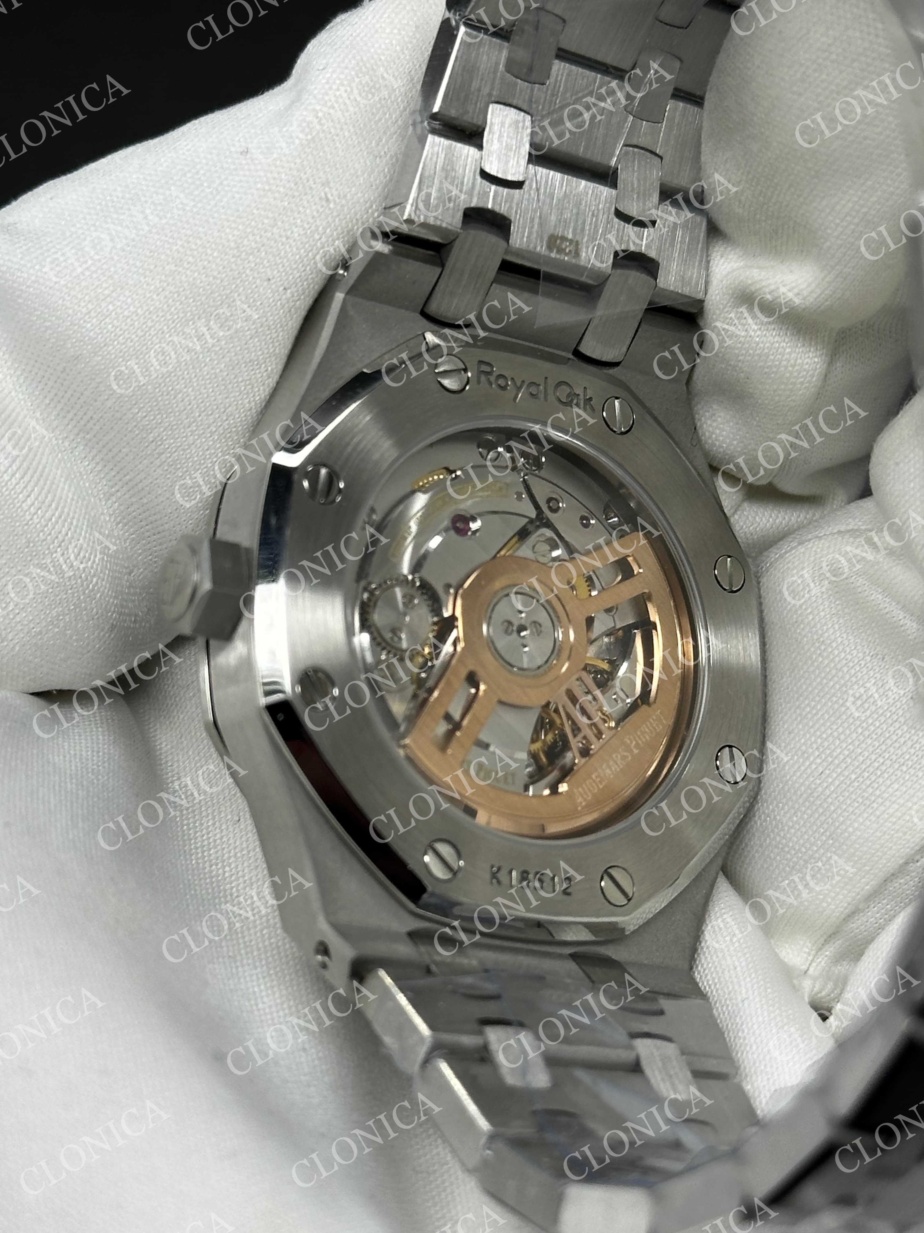 ROYAL OAK 37MM 15550 SS 1:1 BEST EDITION BLUE TEXTURED DIAL ON SS BRACELET SA3120 SUPER CLONE — view 5