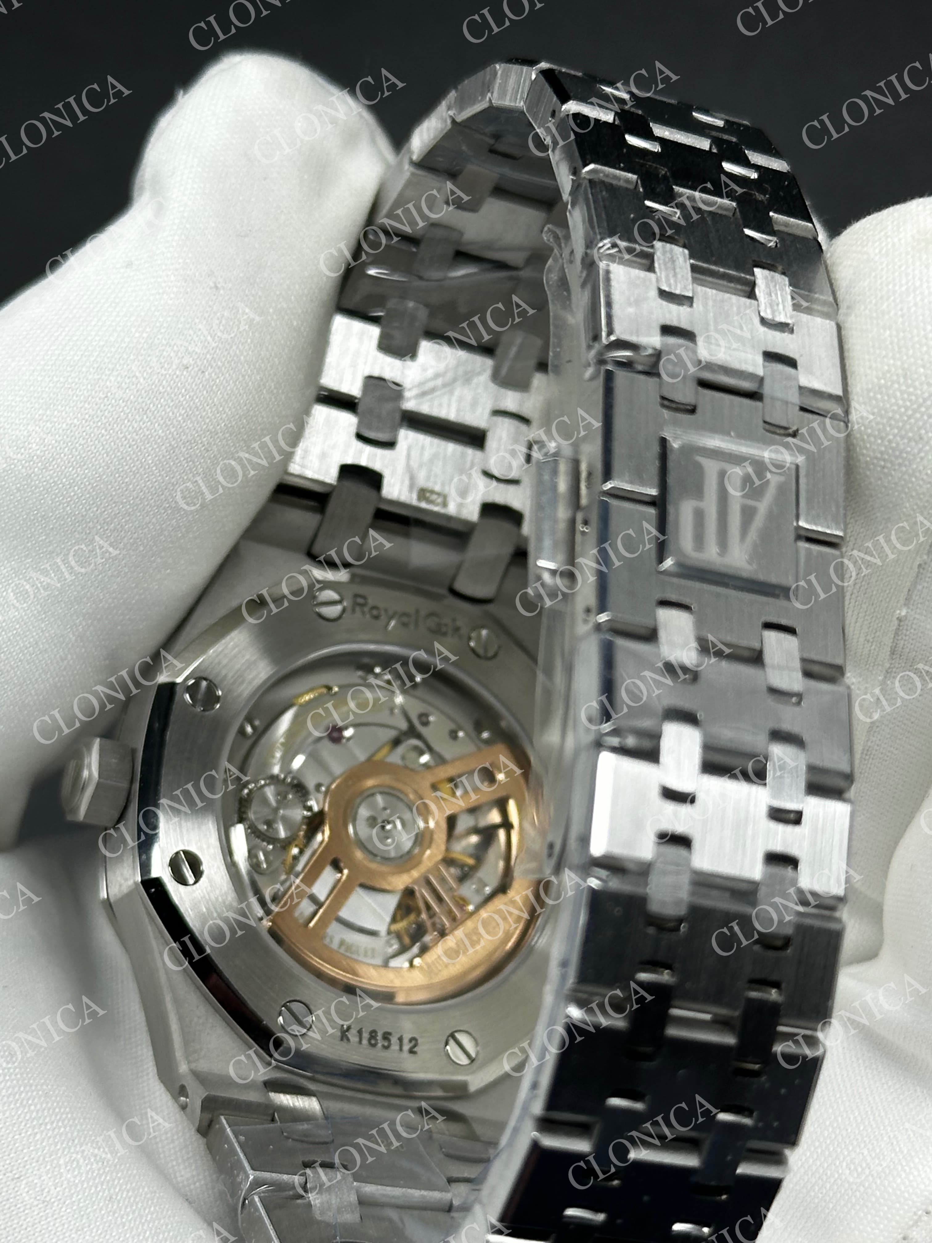 ROYAL OAK 37MM 15550 SS 1:1 BEST EDITION BLUE TEXTURED DIAL ON SS BRACELET SA3120 SUPER CLONE — view 6