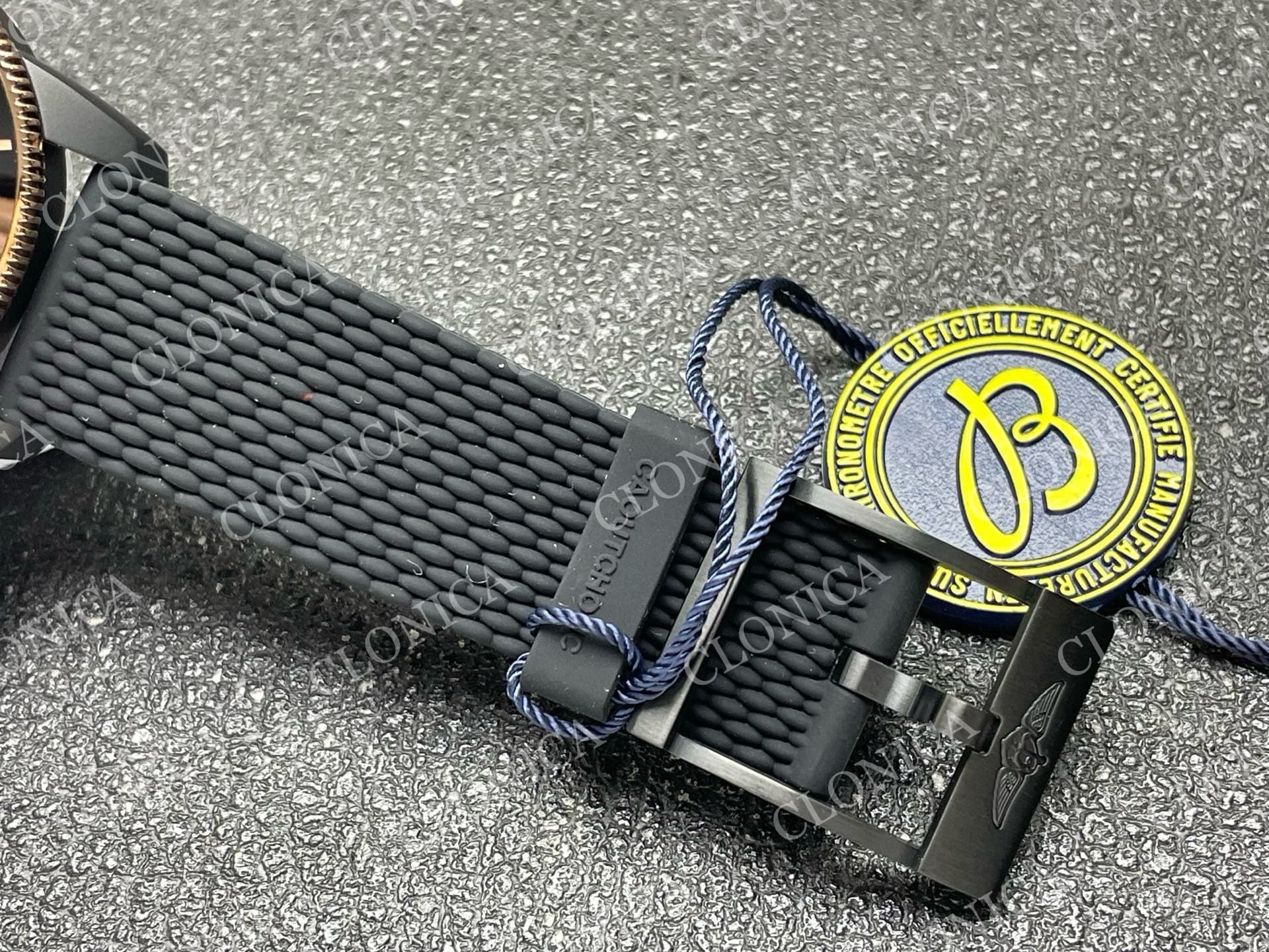 SUPEROCEAN 42MM AB2010 RG BLACK DIAL BLACK CERAMIC BEZEL ON BLACK RUBBER STRAP A2824 — view 5