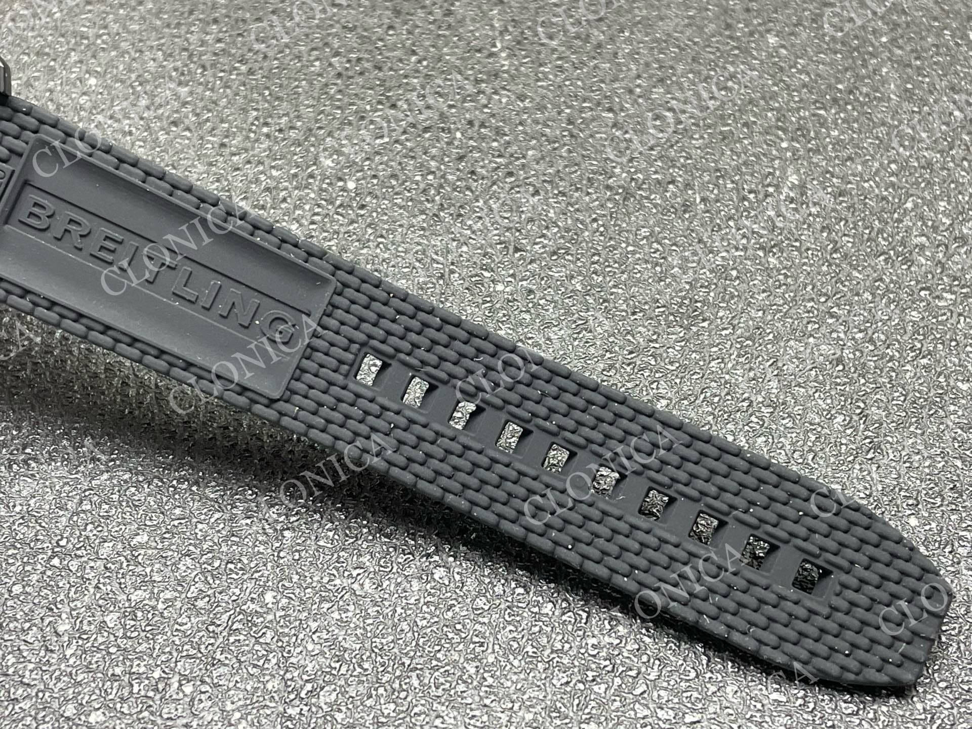 SUPEROCEAN 42MM AB2010 RG BLACK DIAL BLACK CERAMIC BEZEL ON BLACK RUBBER STRAP A2824 — view 6