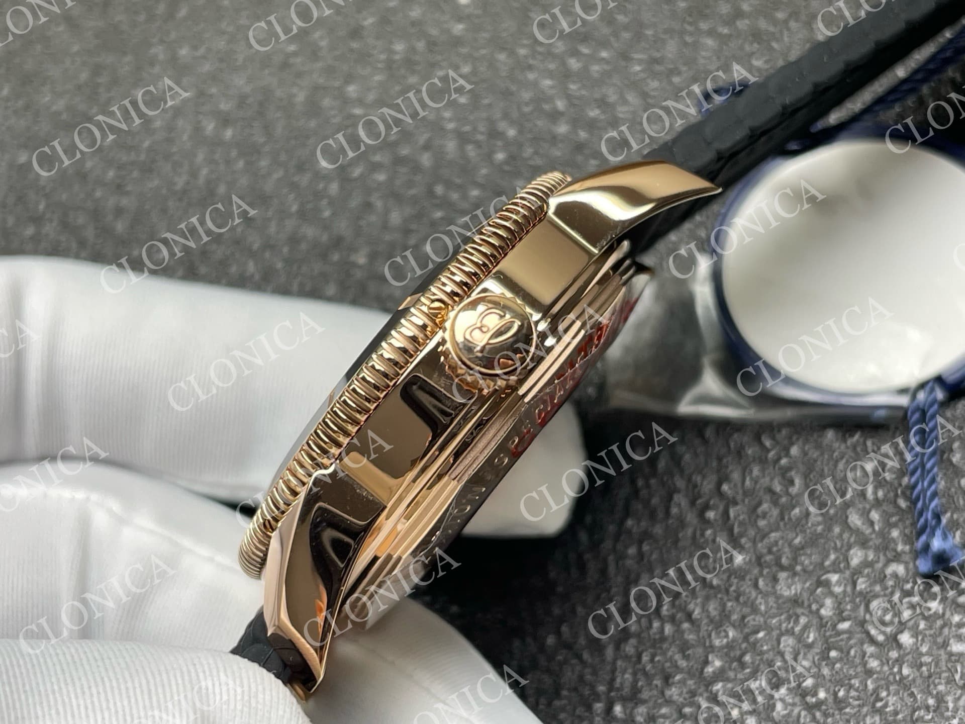 SUPEROCEAN 42MM AB2010 RG BLACK DIAL BLACK CERAMIC BEZEL ON BLACK RUBBER STRAP A2824 — view 7