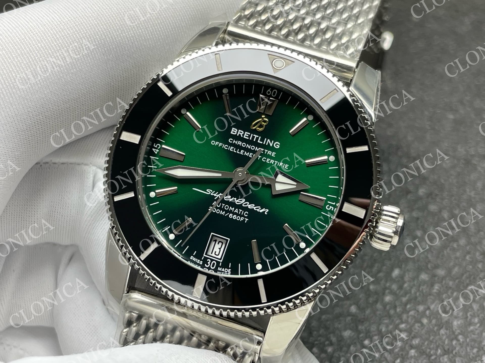 SUPEROCEAN 42MM AB2010 SS GREEN DIAL BLACK CERAMIC BEZEL ON SS BRACELET A2824 — view 4