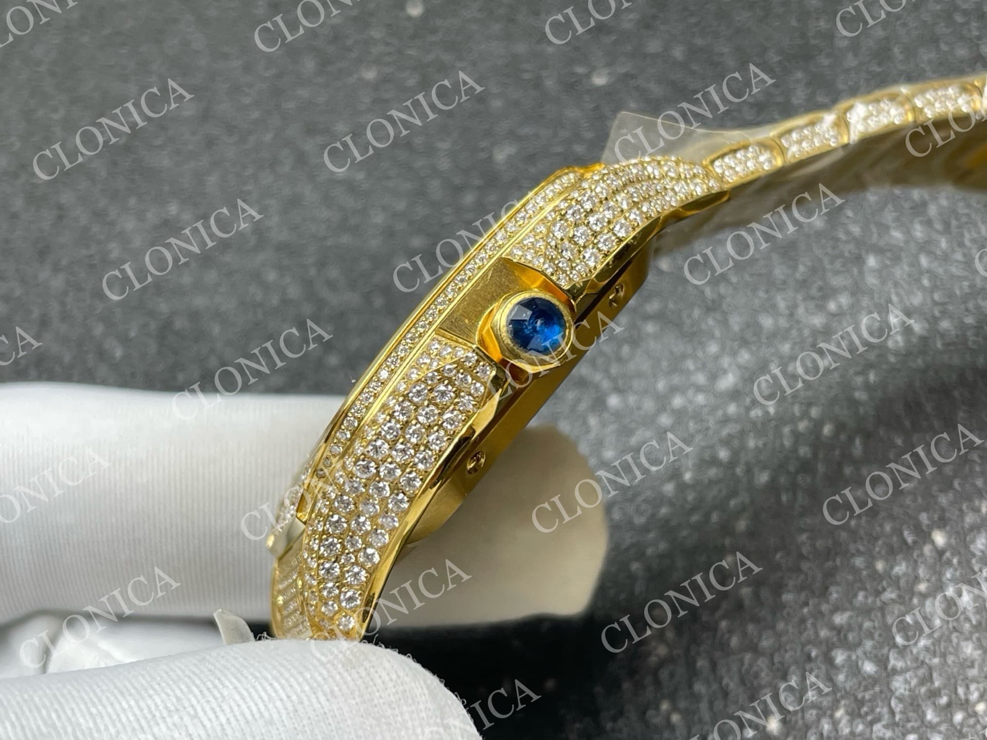 SANTOS DE CARTIER 40MM 1:1 DIAMOND DIAL ON YG DIAMOND SMARTLINKS BRACELET — view 7