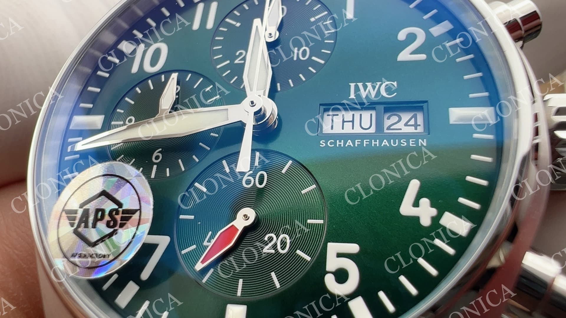 PILOT WATCH SS 1:1 GREEN DIAL ON SS BRACELET A69385 — view 3