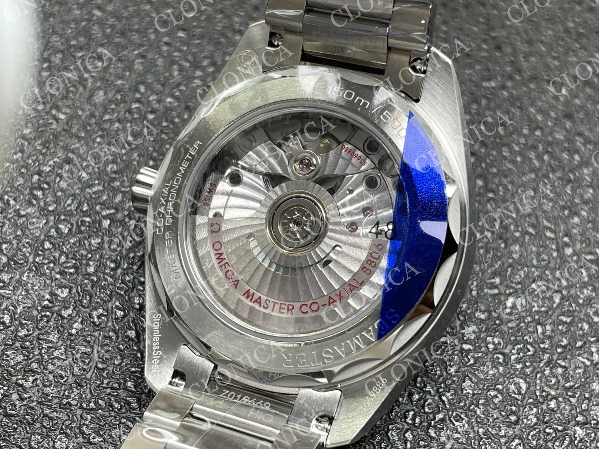 AQUA TERRA 150M MASTER GREY DIAL — view 8
