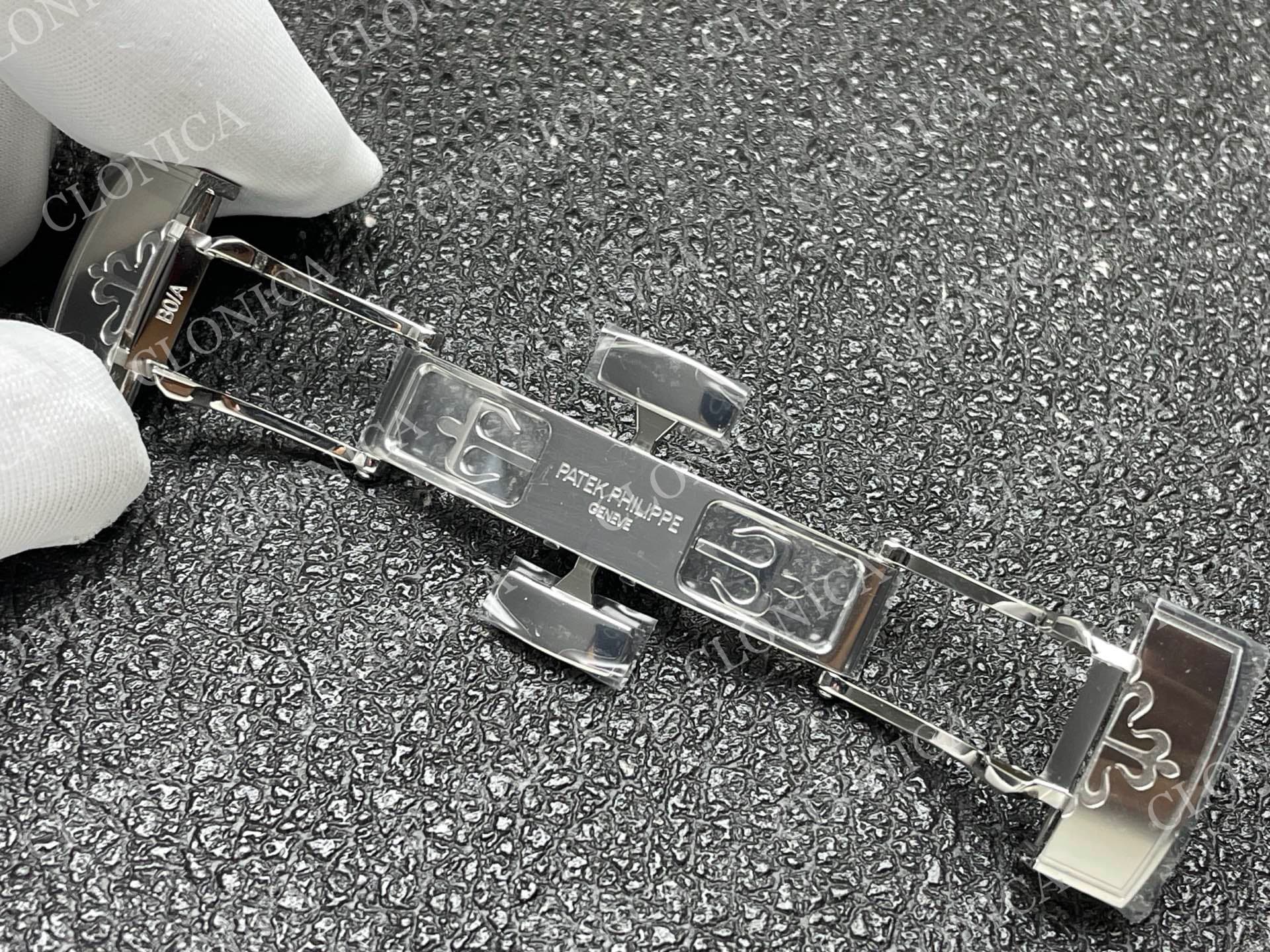 AQUANAUT 5968 SS BLUE DIAL — view 5