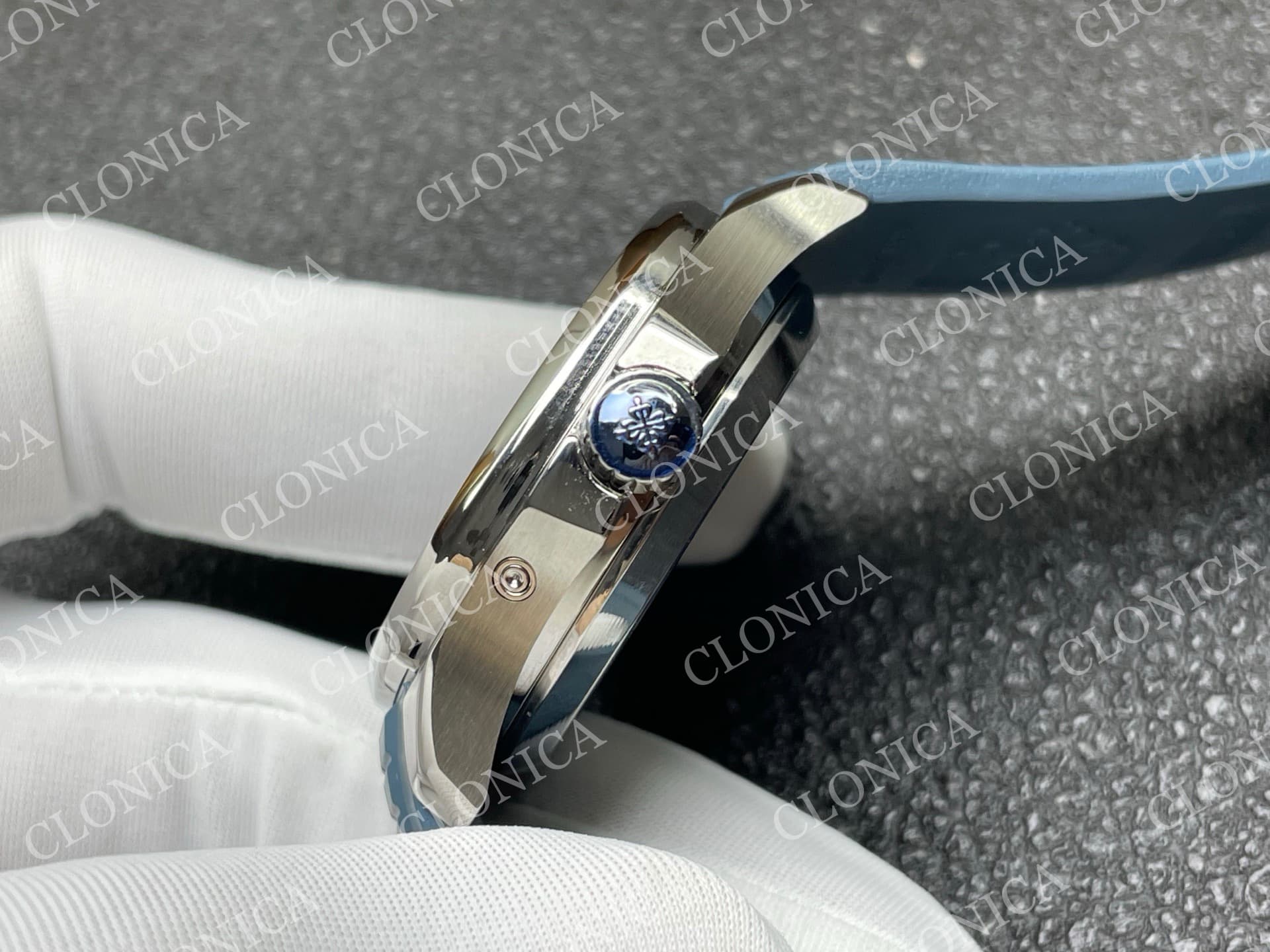 AQUANAUT 5164G SS BLUE DIAL ON BLUE RUBBER — view 7