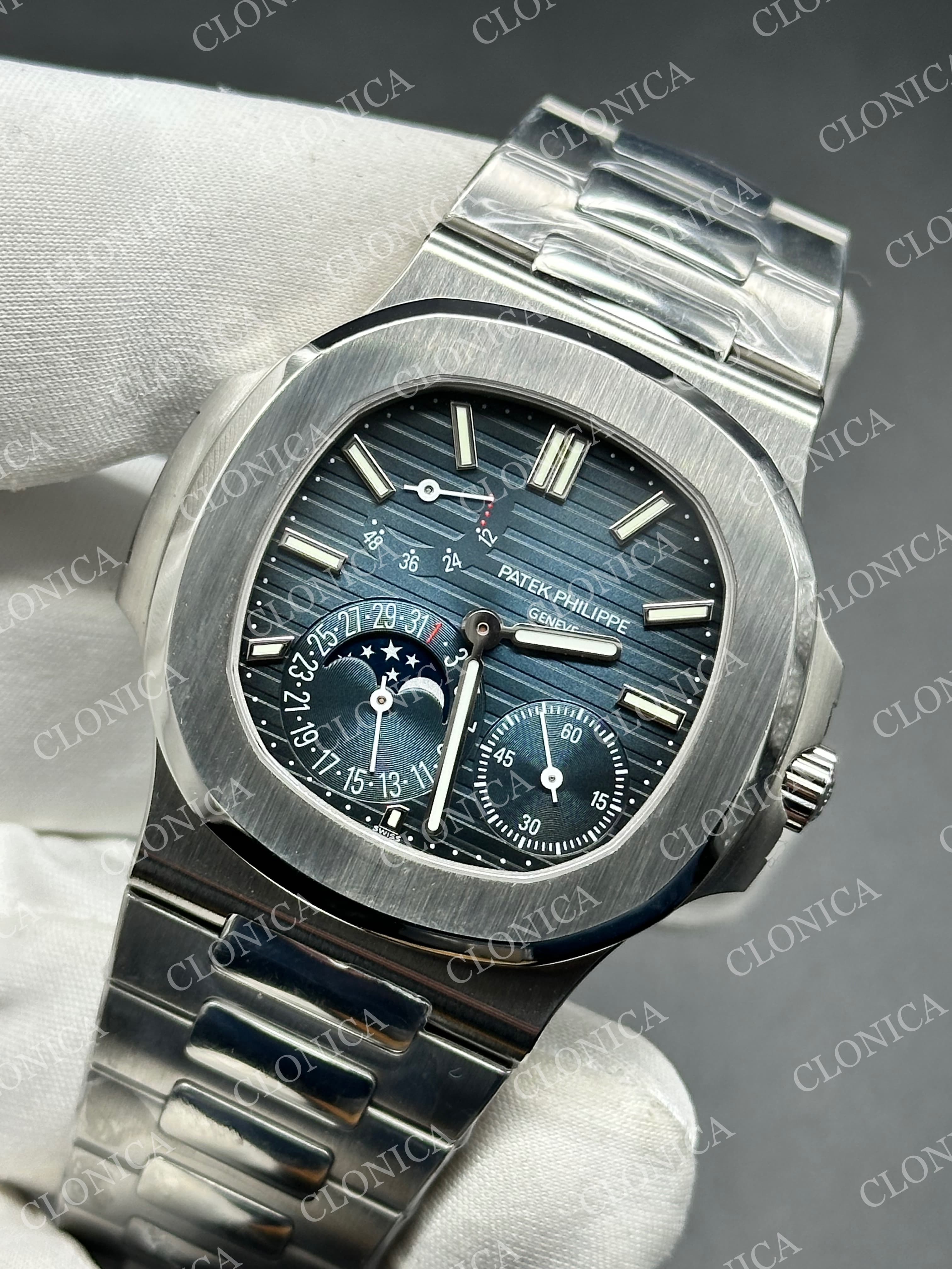 NAUTILUS 5712-1A SS BLUE DIAL ON SS BRACELET PPF240 — view 3