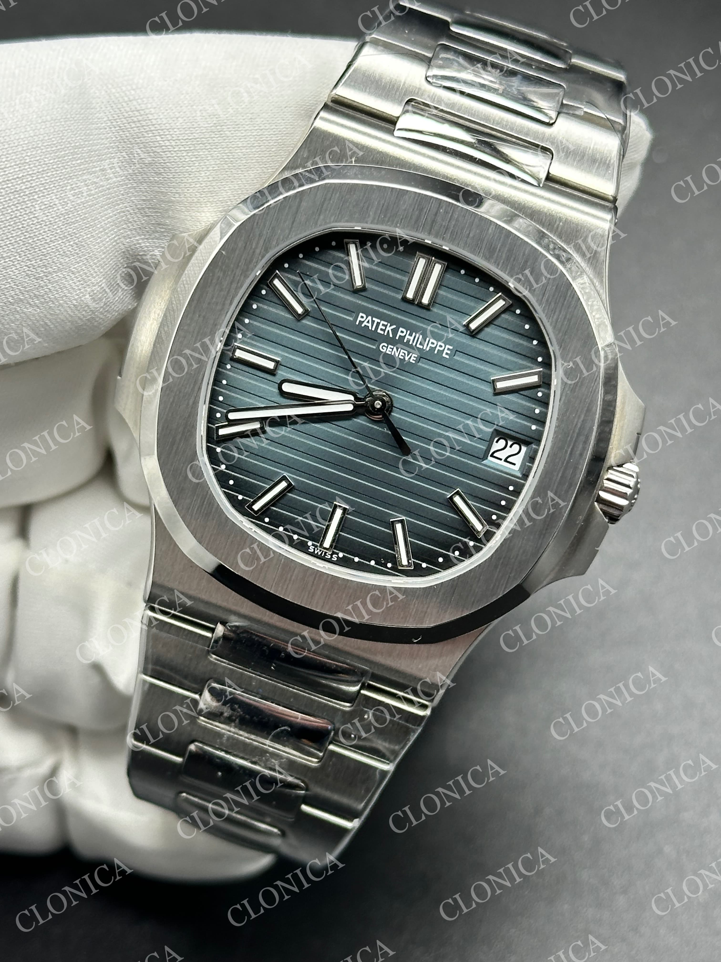 NAUTILUS 5711/1A SS BLUE TEXTURED DIAL ON SS BRACELET SUPER CLONE — view 3