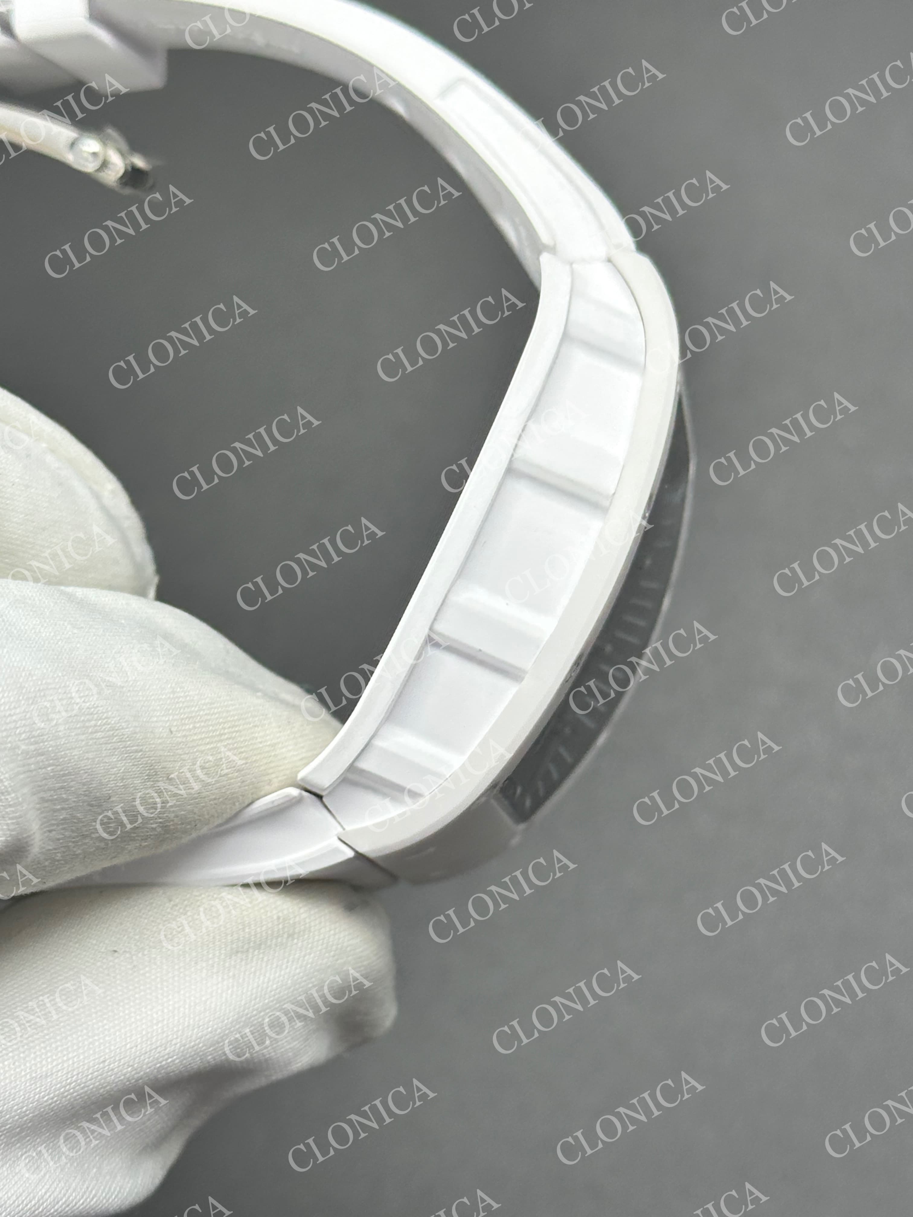 RM055 WHITE CERAMIC BLACK INNER BEZEL ON WHITE RUBBER STRAP RMUL2 — view 6