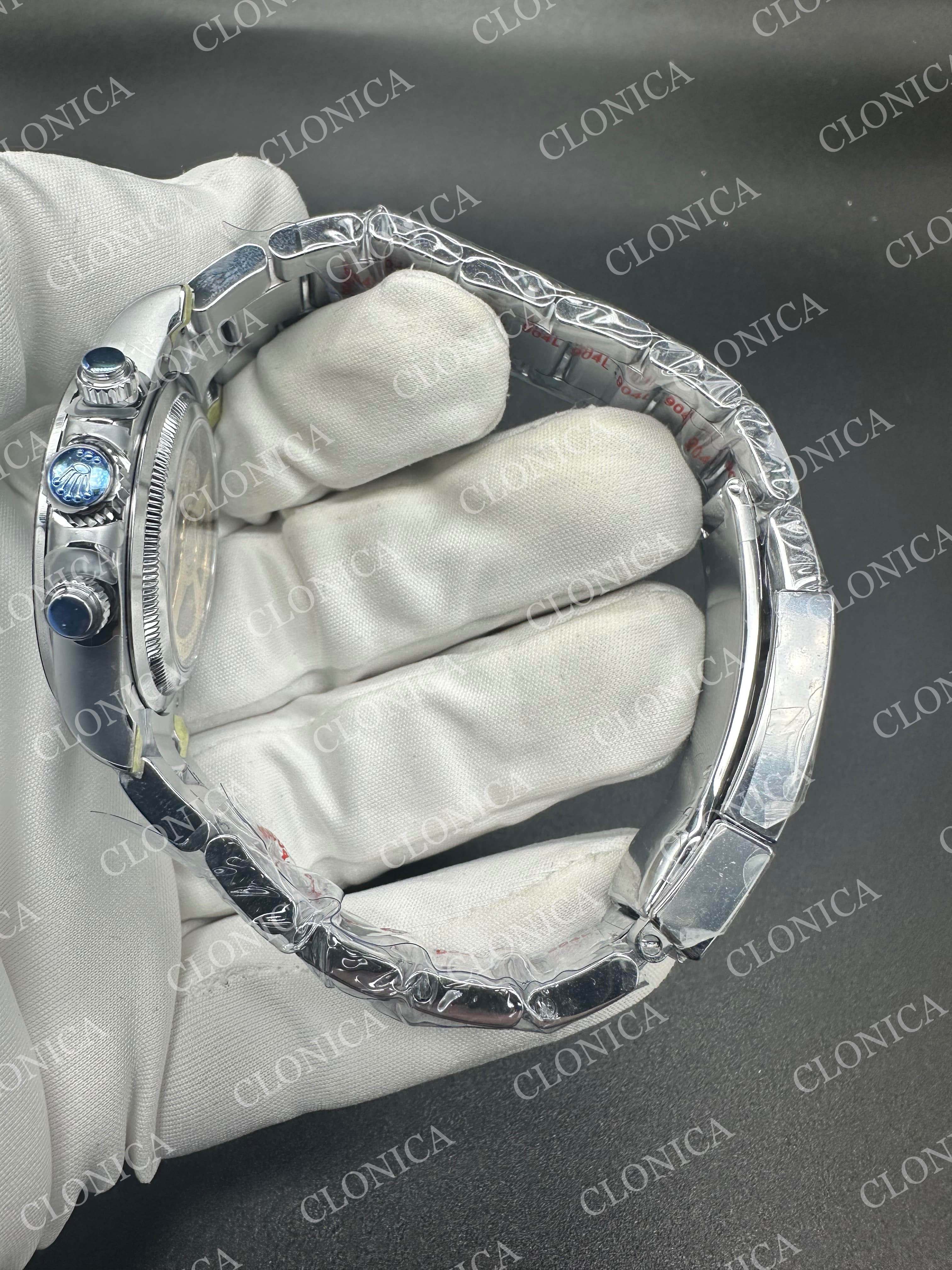 DAYTONA 126506 GAIN WEIGHT ICE BLUE DIAL STICK MARKERS ON BRACELET — view 4