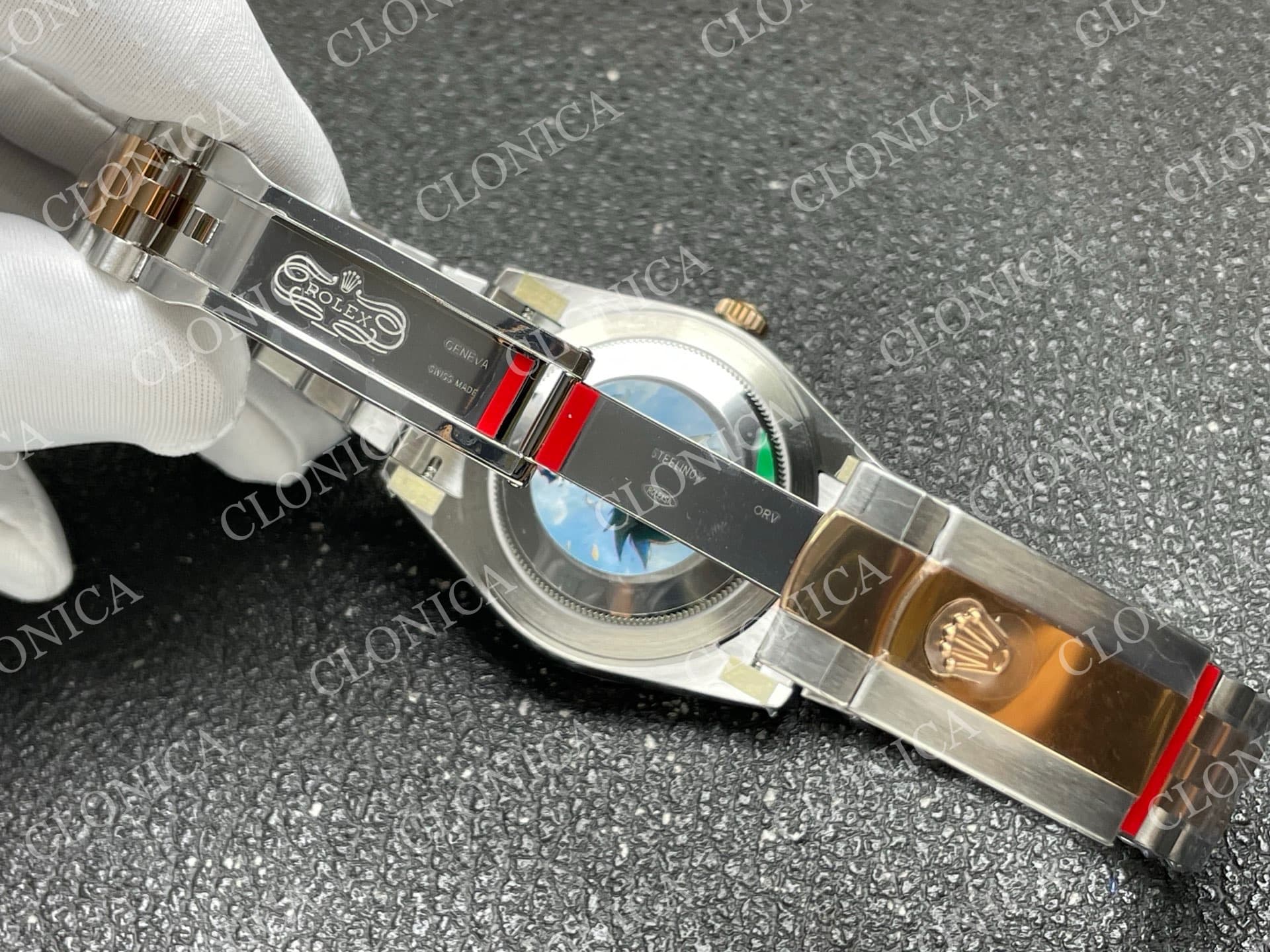 DATEJUST 41MM 126331 904 SS/RG WHITE DIAL ROMAN MARKER ON JUBILEE BRACELET — view 6