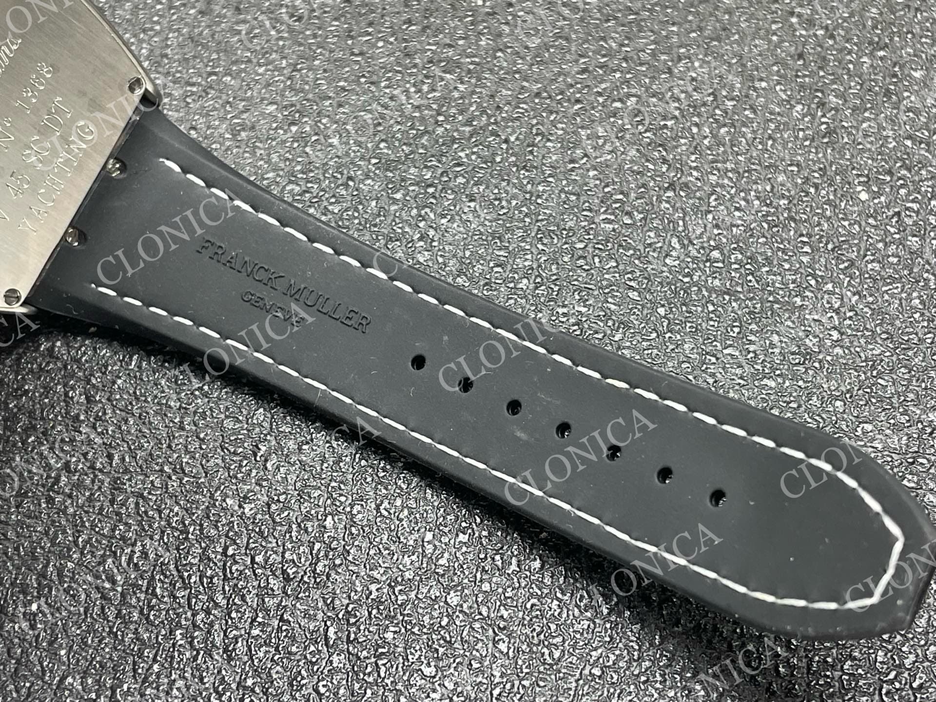 VANGUARD V45 SS WHITE BLACK TEXTURED DIAL ON BLACK GUMMY STRAP A2824 — view 6