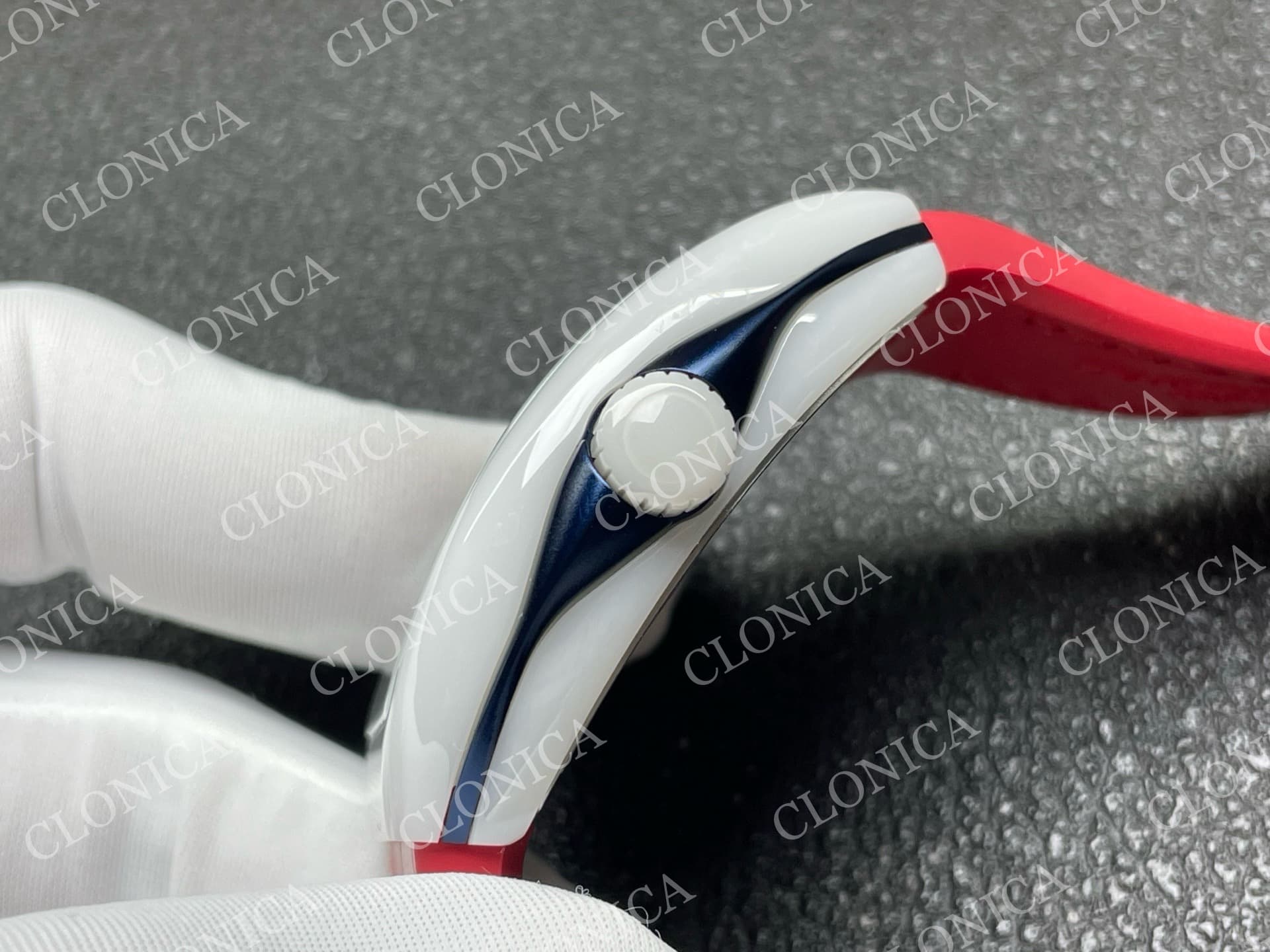VANGUARD V45 WHITE CERAMIC CASE BLUE RED TEXTURED DIAL ON RED GUMMY STRAP A2824 — view 7