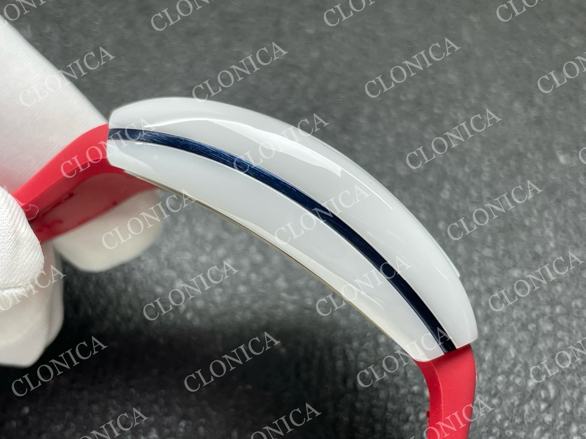 VANGUARD V45 WHITE CERAMIC CASE BLUE RED TEXTURED DIAL ON RED GUMMY STRAP A2824 — view 9