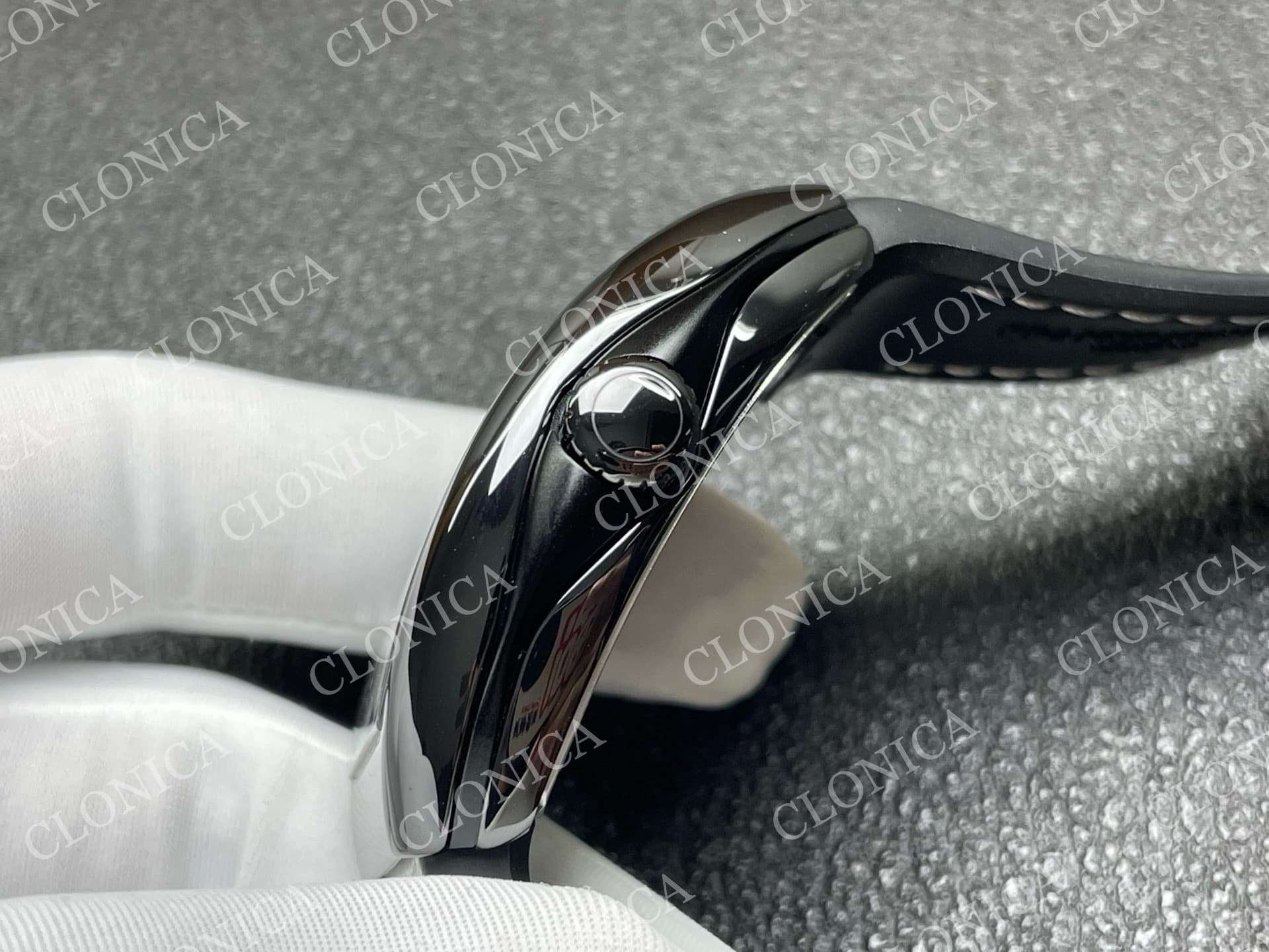 VANGUARD V45 BLACK CERAMIC CASE WHITE BLACK TEXTURED DIAL ON WHITE GUMMY STRAP A2824 — view 7