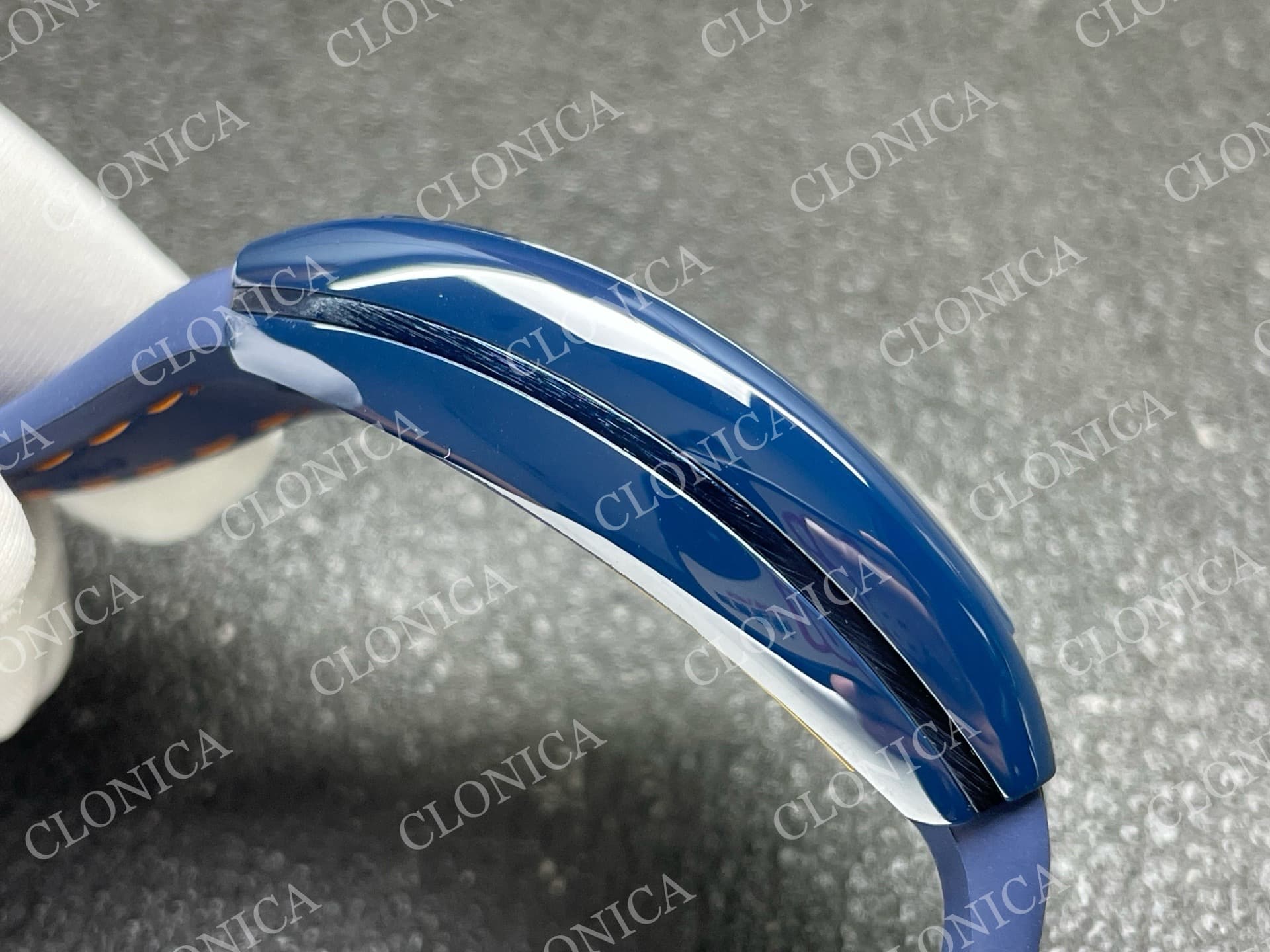 VANGUARD V45 BLUE CERAMIC CASE WHITE ORANGETEXTURED DIAL ON BLUE GUMMY STRAP A2824 — view 9