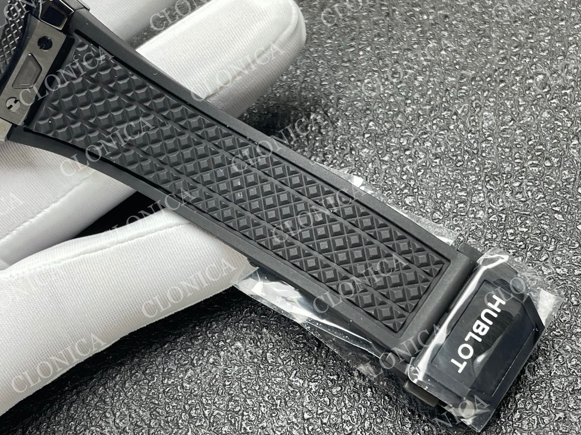 Hublot Big Bang Black Magic 44mm — view 5