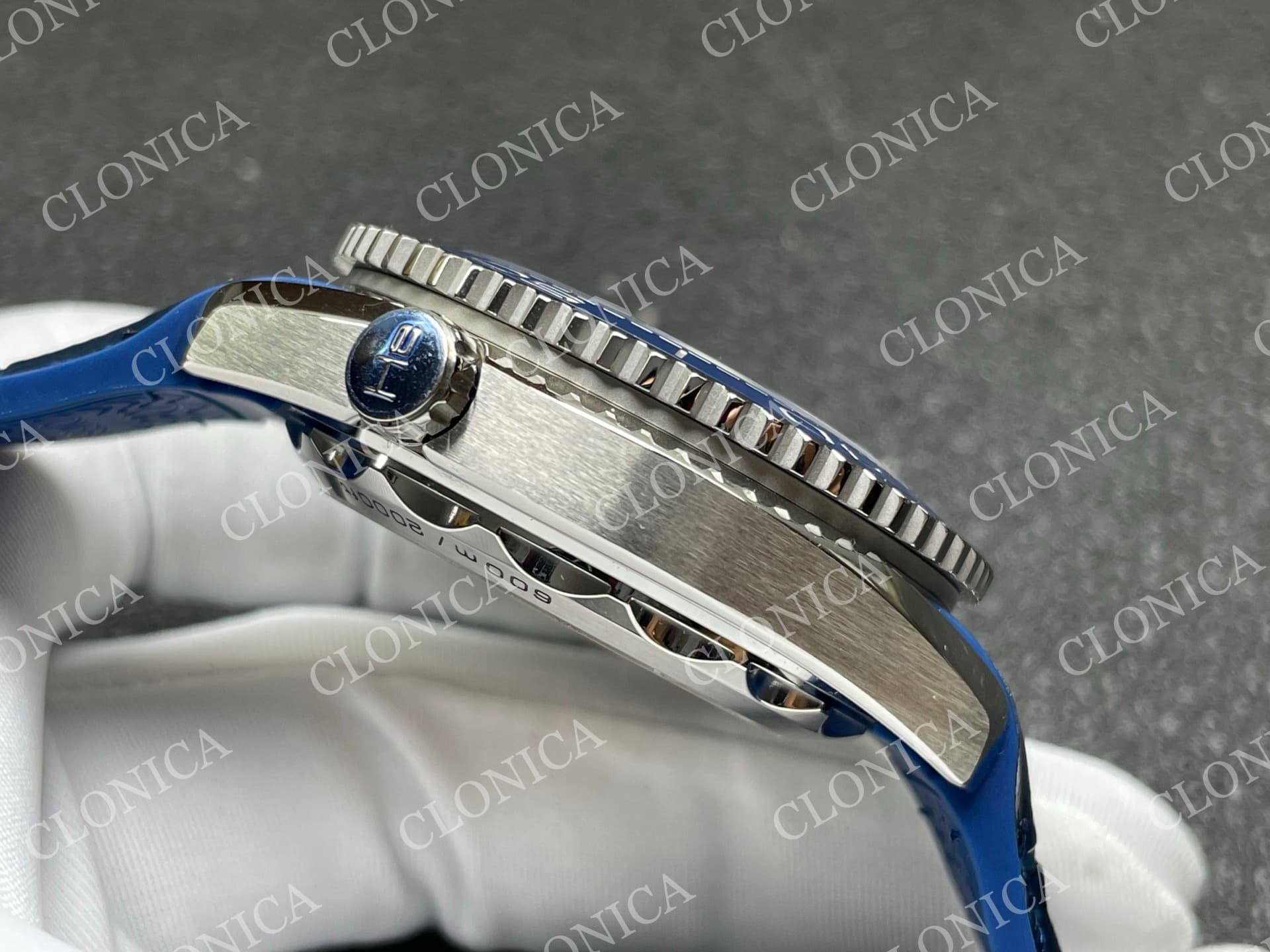 PLANET OCEAN MASTER CHRONOMETER BLUE CERAMIC BEZEL 1:1 BLUE DIAL — view 9
