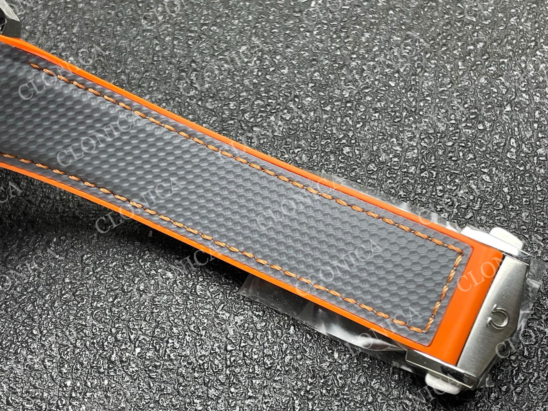 PLANET OCEAN MASTER CHRONOMETER GREY CERAMIC BEZEL GREY DIAL — view 5