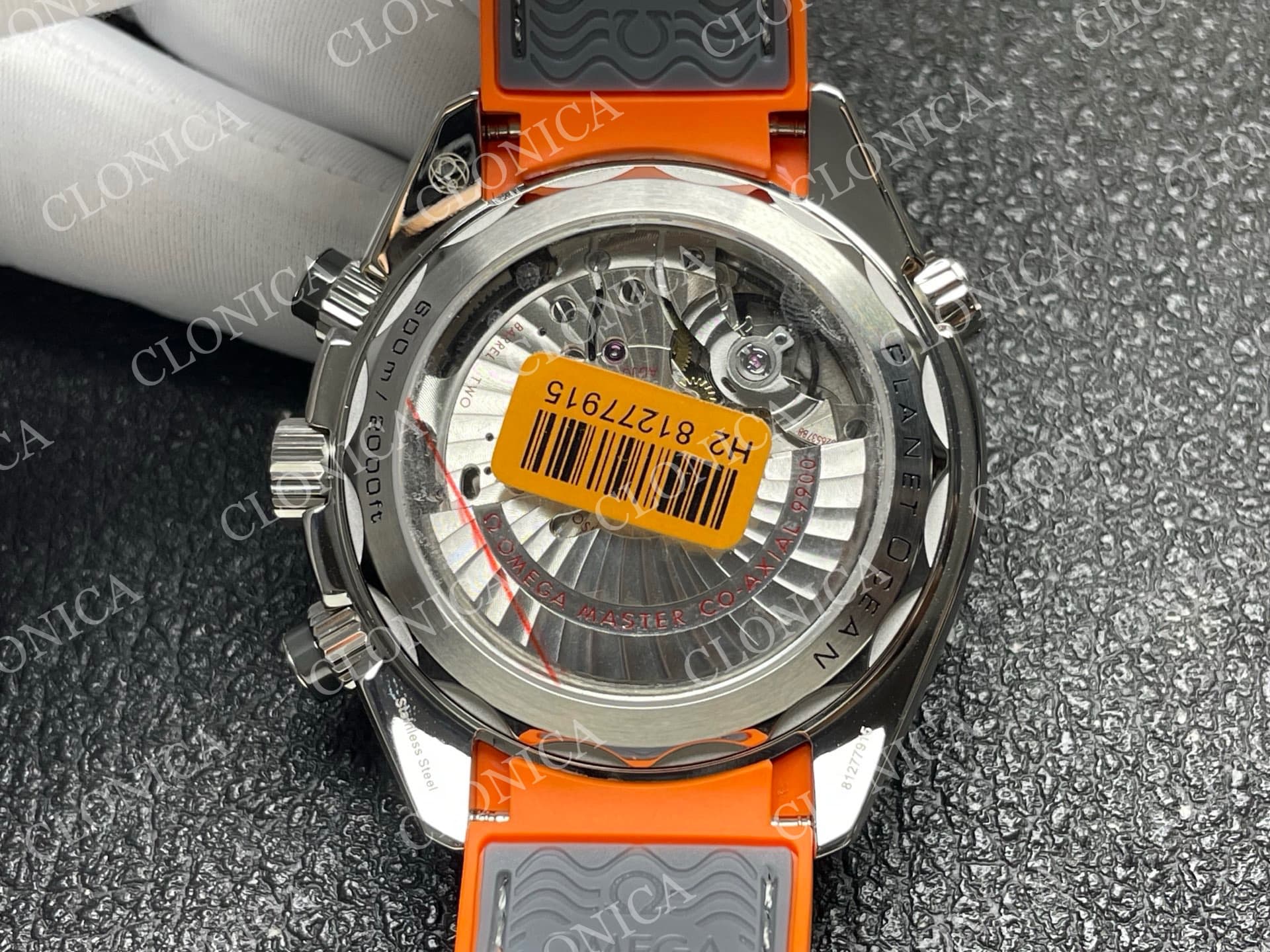 PLANET OCEAN MASTER CHRONOMETER GREY CERAMIC BEZEL GREY DIAL — view 8