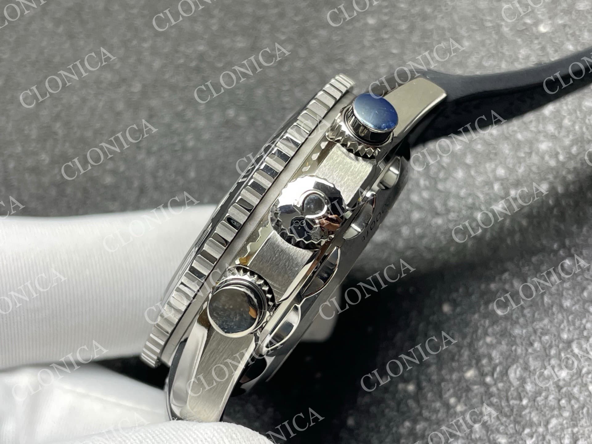 PLANET OCEAN MASTER CHRONOMETER BLACK CERAMIC BEZEL BLACK DIAL — view 7