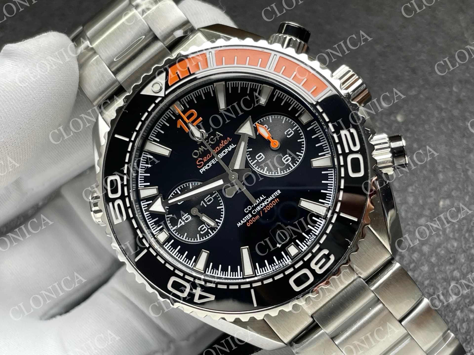 PLANET OCEAN MASTER CHRONOMETER BLACK CERAMIC BEZEL BLACK DIAL — view 2