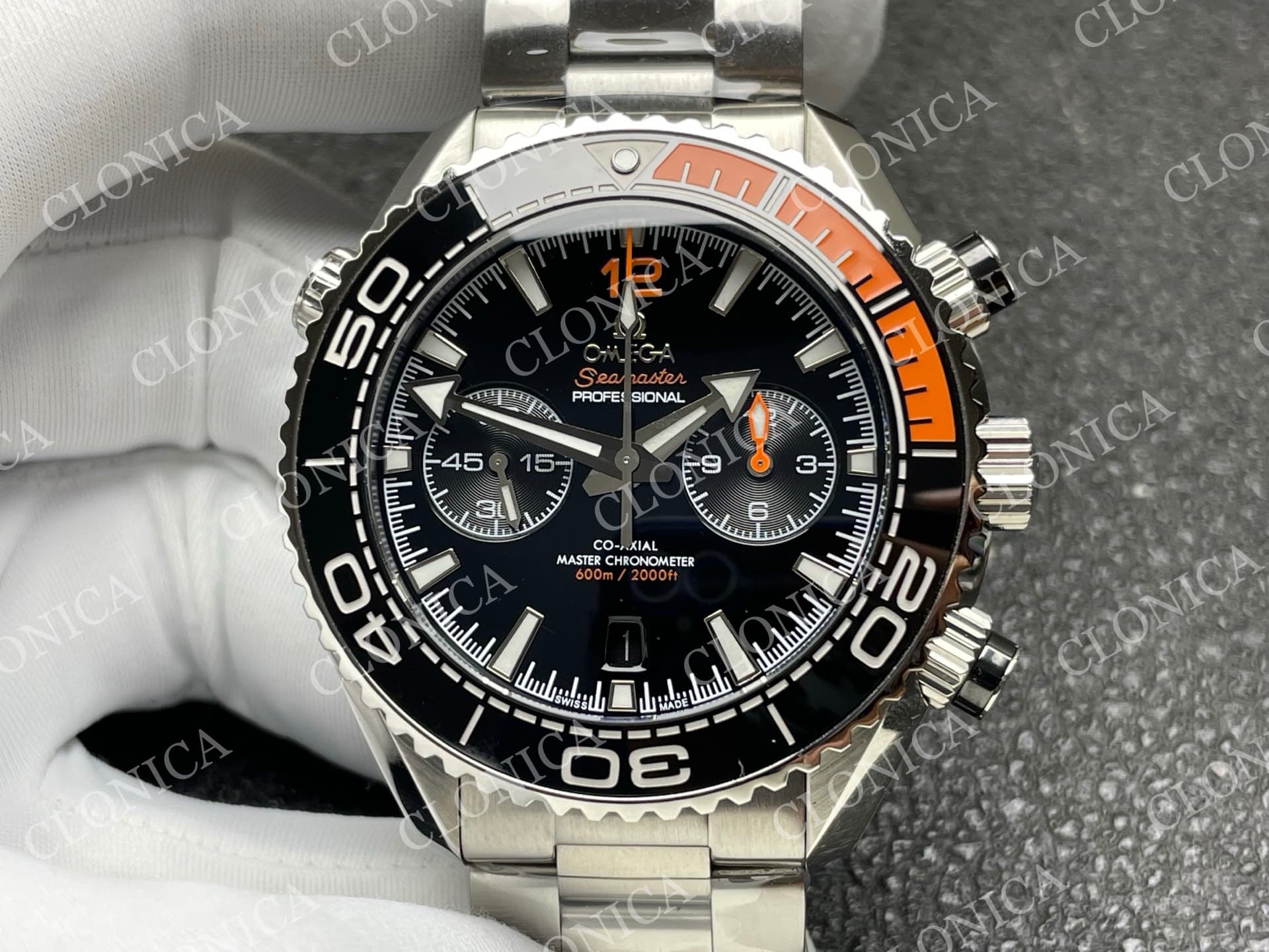 PLANET OCEAN MASTER CHRONOMETER BLACK CERAMIC BEZEL BLACK DIAL — view 3