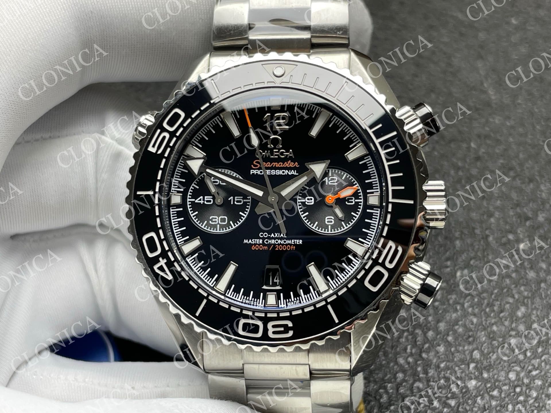 PLANET OCEAN MASTER CHRONOMETER BLACK CERAMIC BEZEL BLACK DIAL — view 3