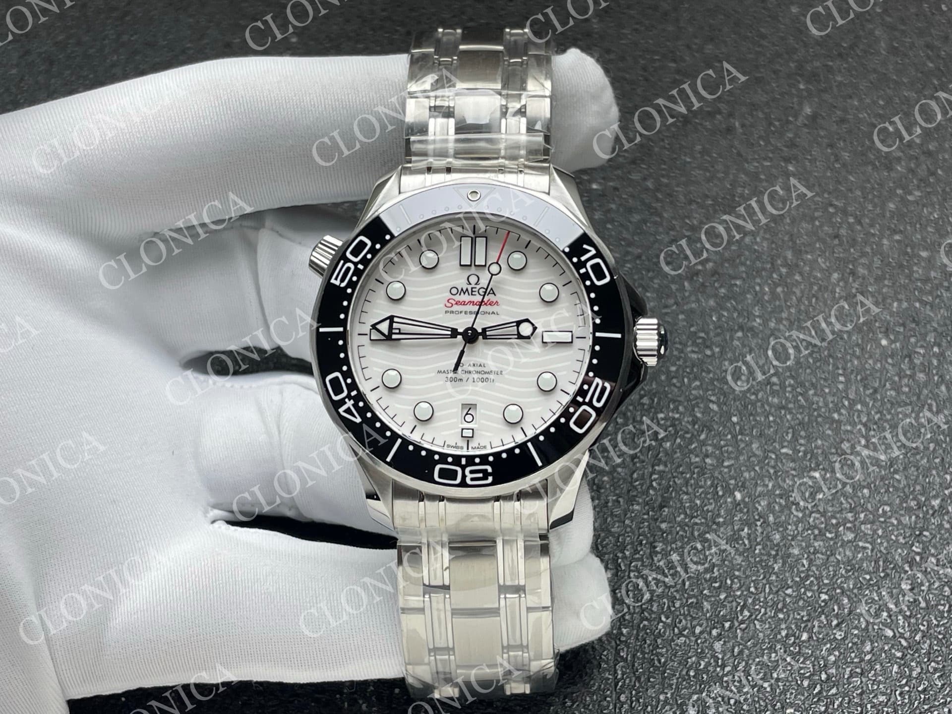 SEAMASTER DIVER 300M BLACK CERAMIC BEZEL WHITE DIAL — view 1