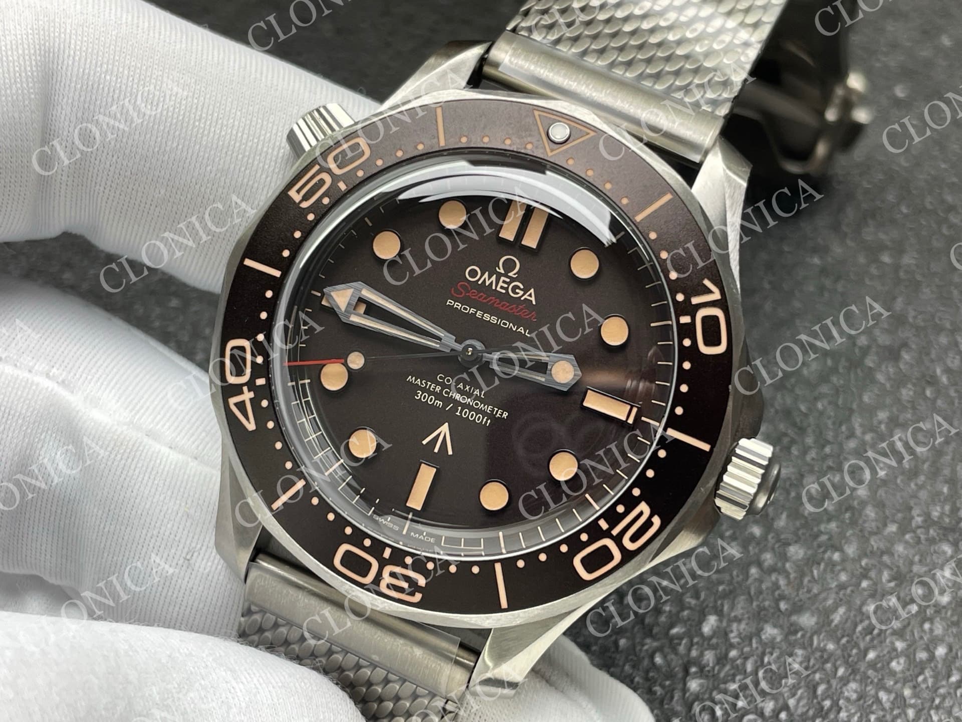 SEAMASTER 300 "NO TIME TO DIE" TITANIUM 1:1 ON TITANIUM MESH BRACELET — view 4