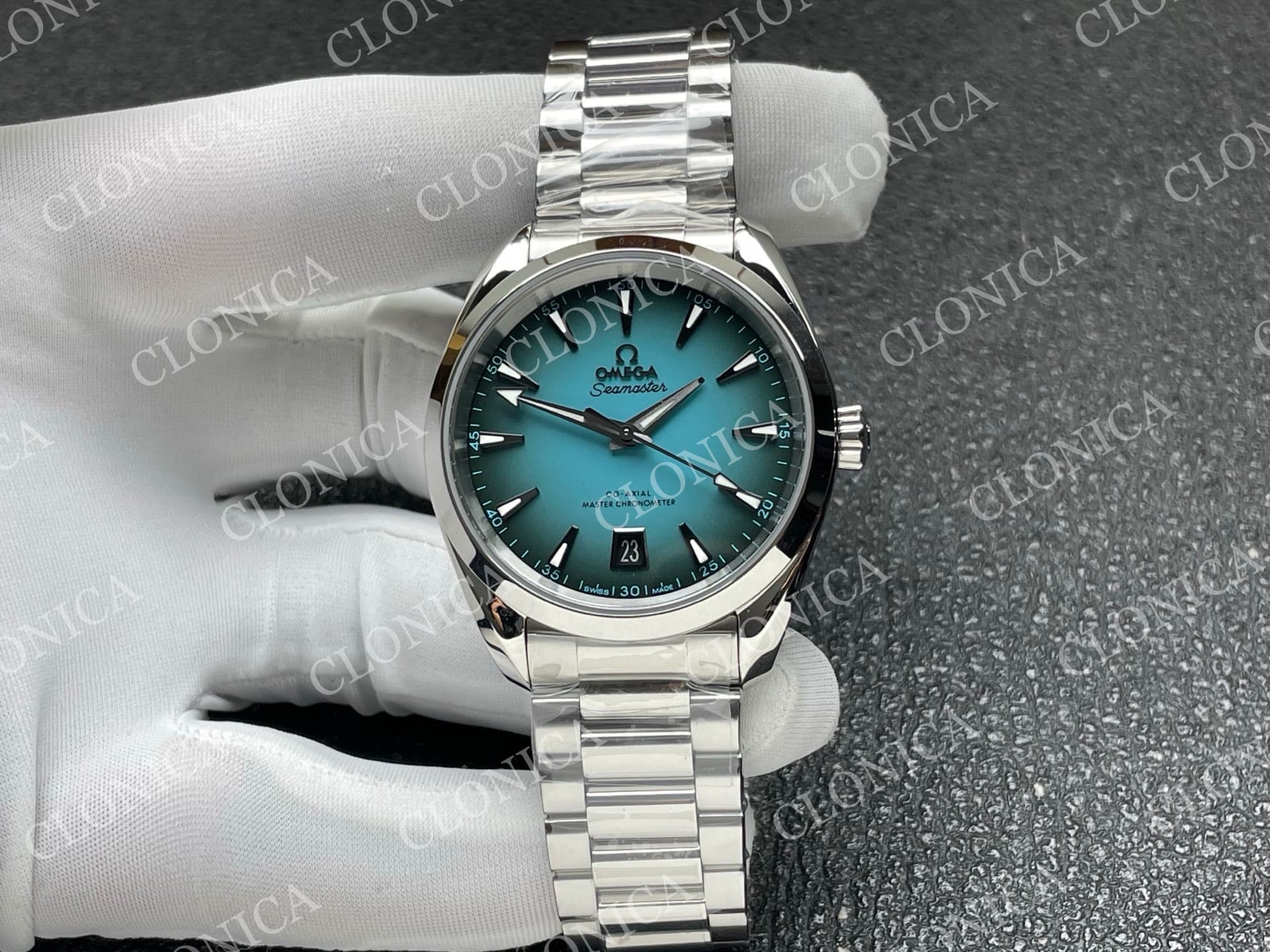 AQUA TERRA 150M MASTER 38MM SS BLUE OMBRE DIAL — view 1