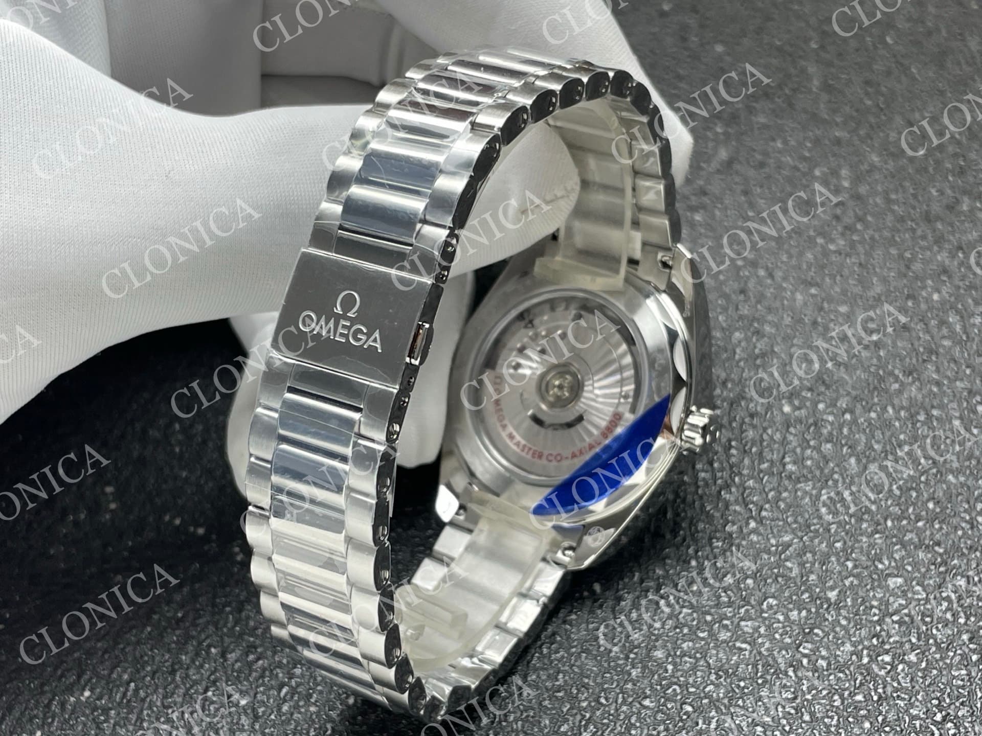 AQUA TERRA 150M MASTER 38MM SS BLUE OMBRE DIAL — view 5