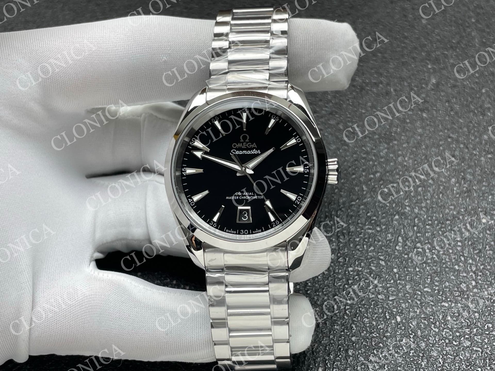 AQUA TERRA 150M MASTER 38MM SS BLACK DIAL — view 1